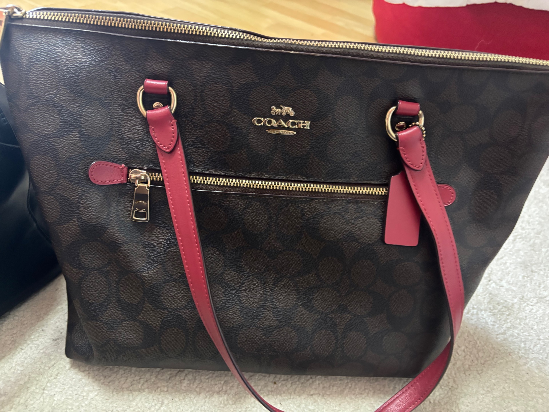 Coach and dkny  - Image 2