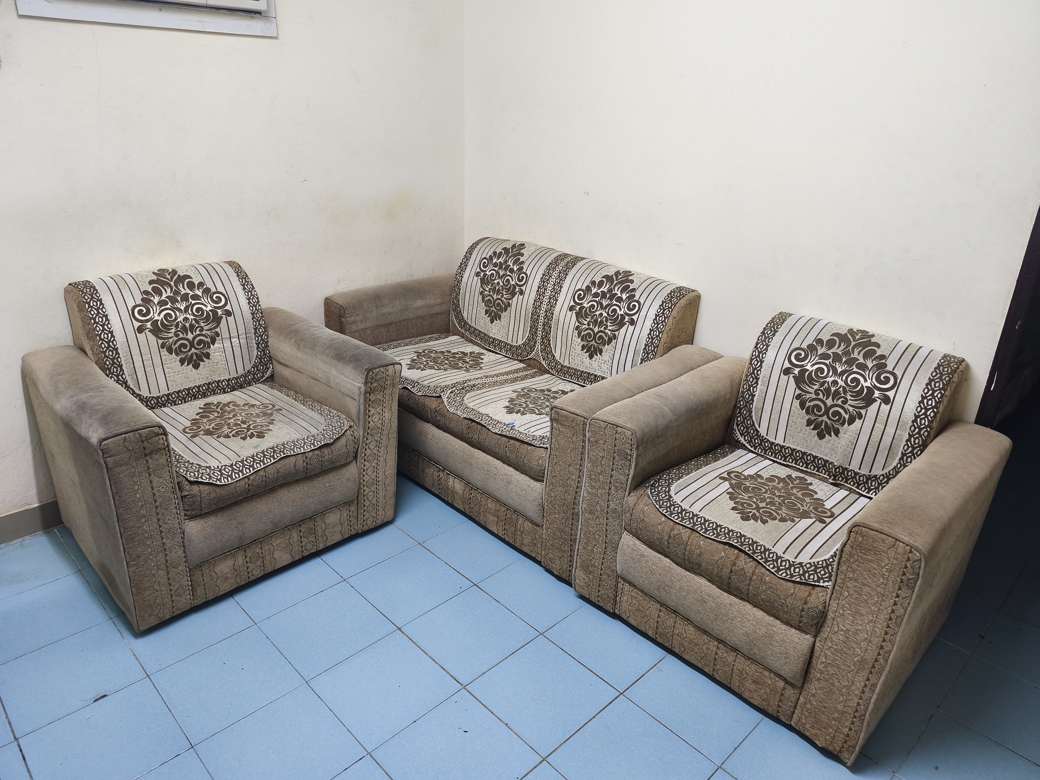 Sofa (2+1+1) - Image 4