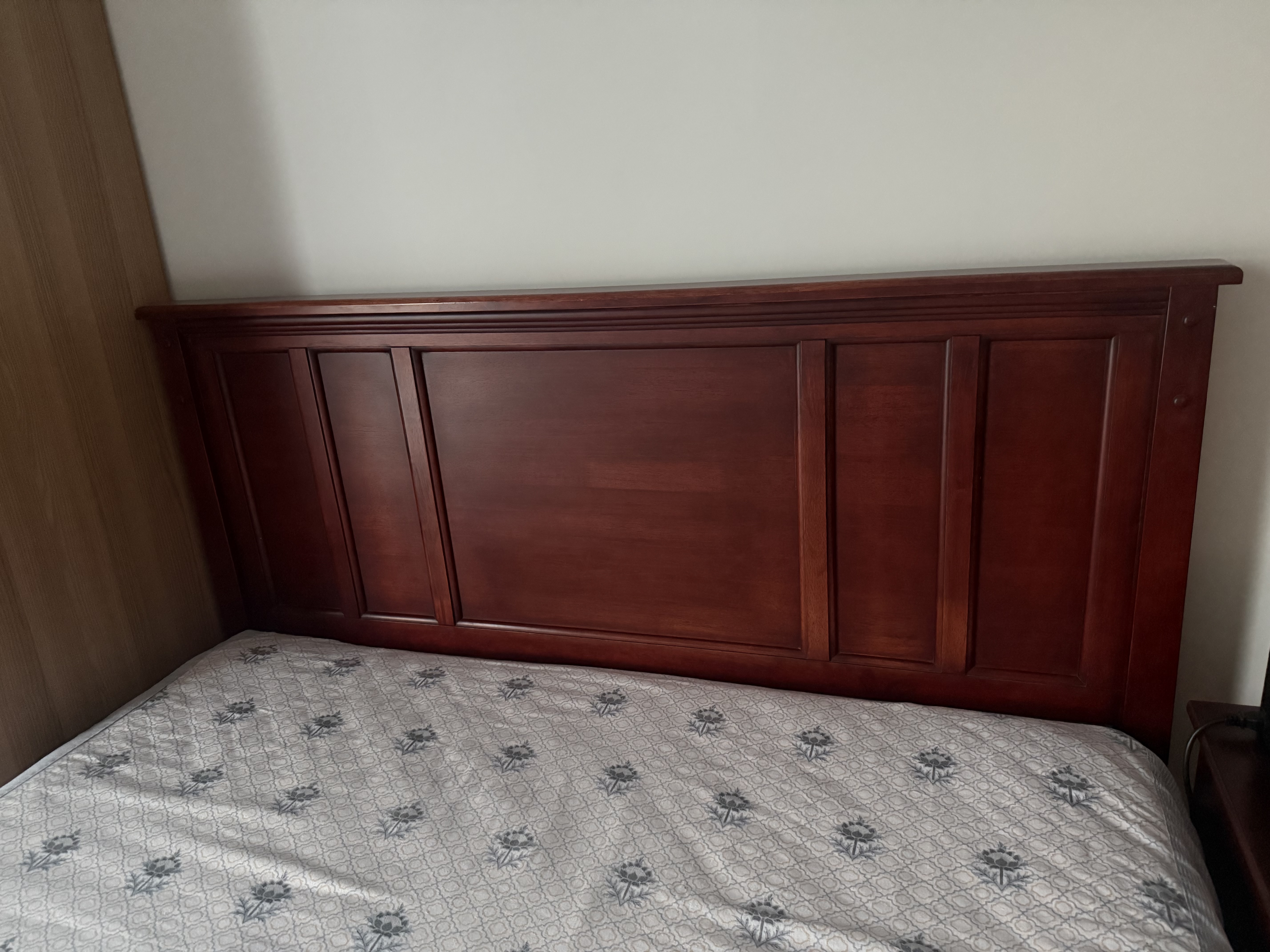 Brown wooden Queen size Bed width 62 inch, length 82 inch - Image 2