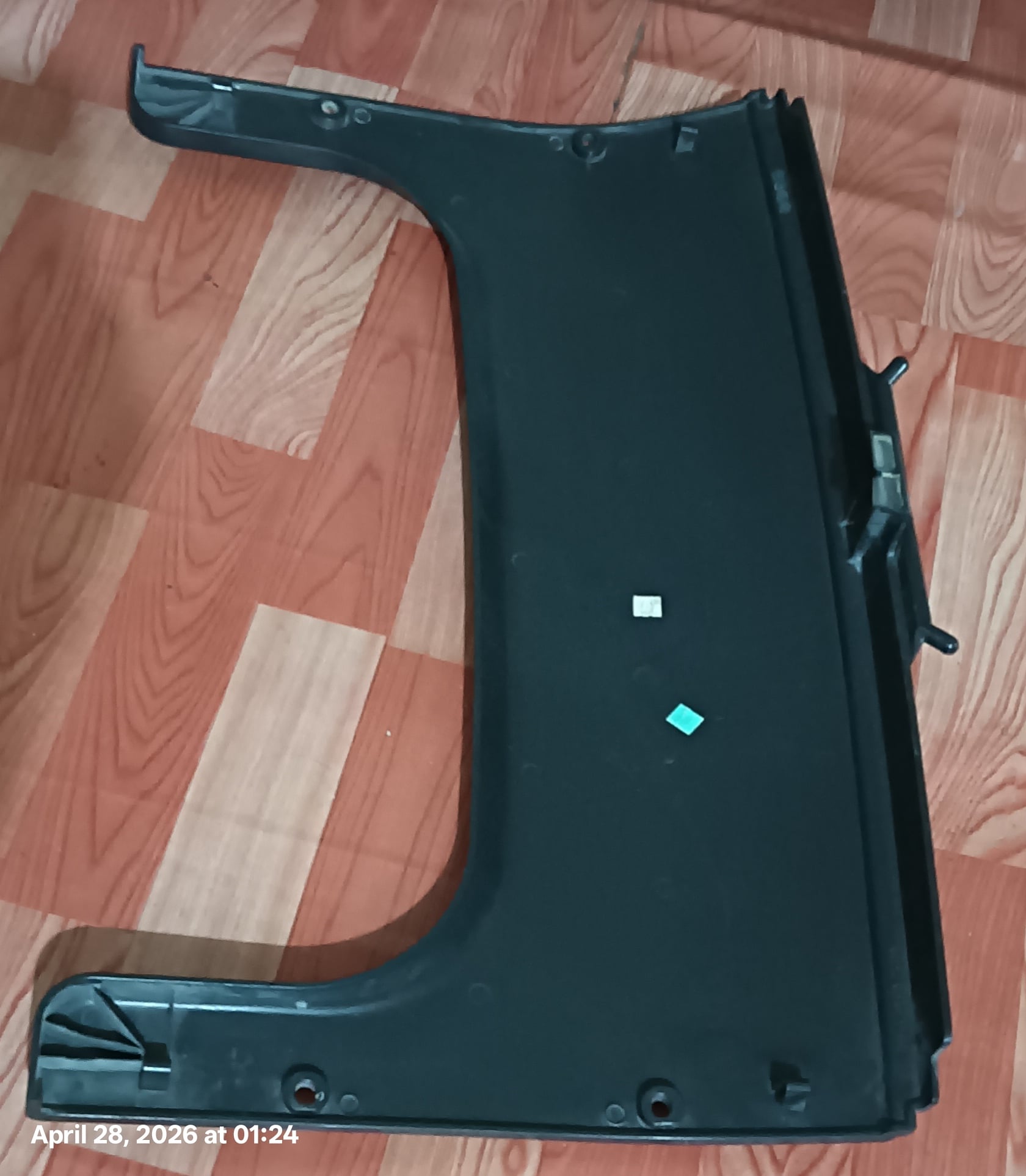 For sale Nissan Xterra wind deflector air dam cover - Image 3