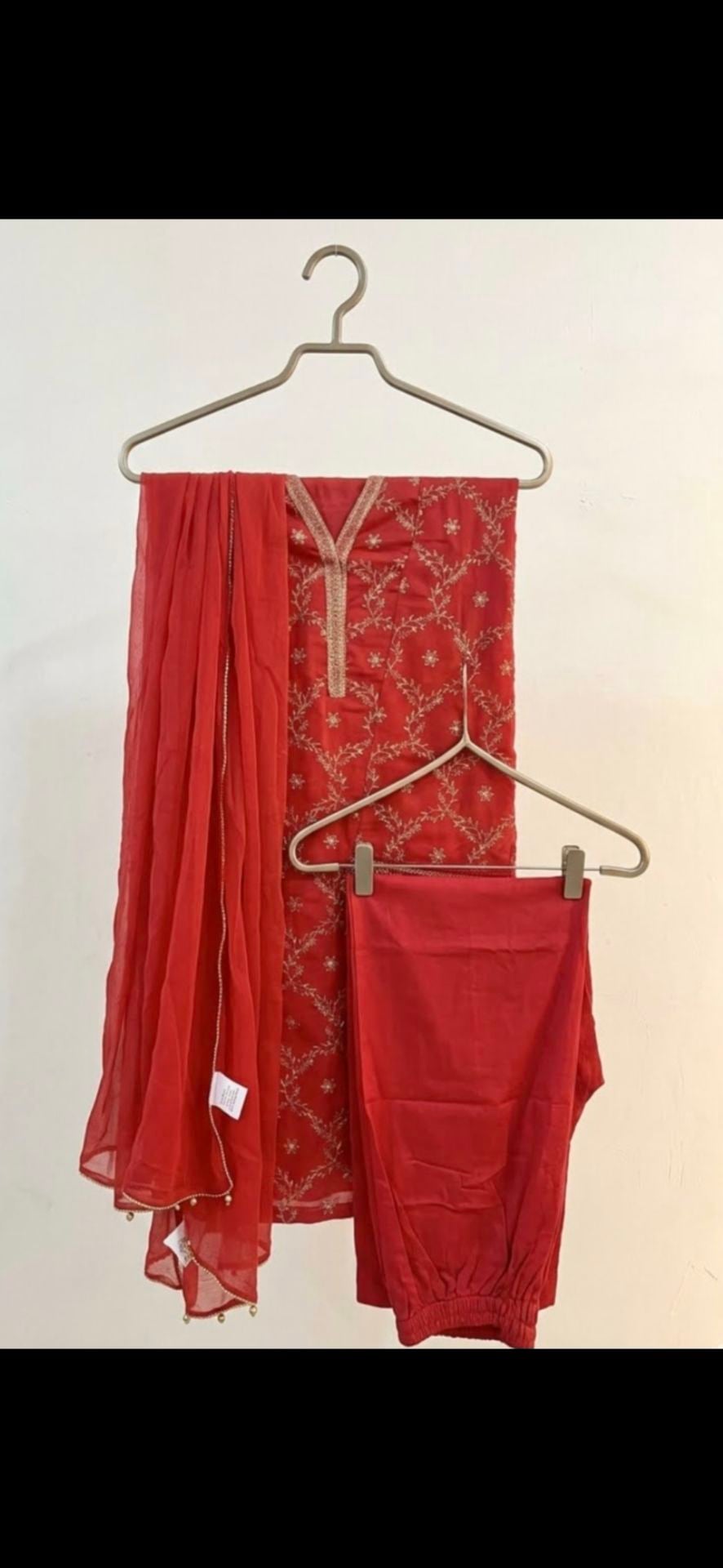 Ladies branded dresses - Image 9