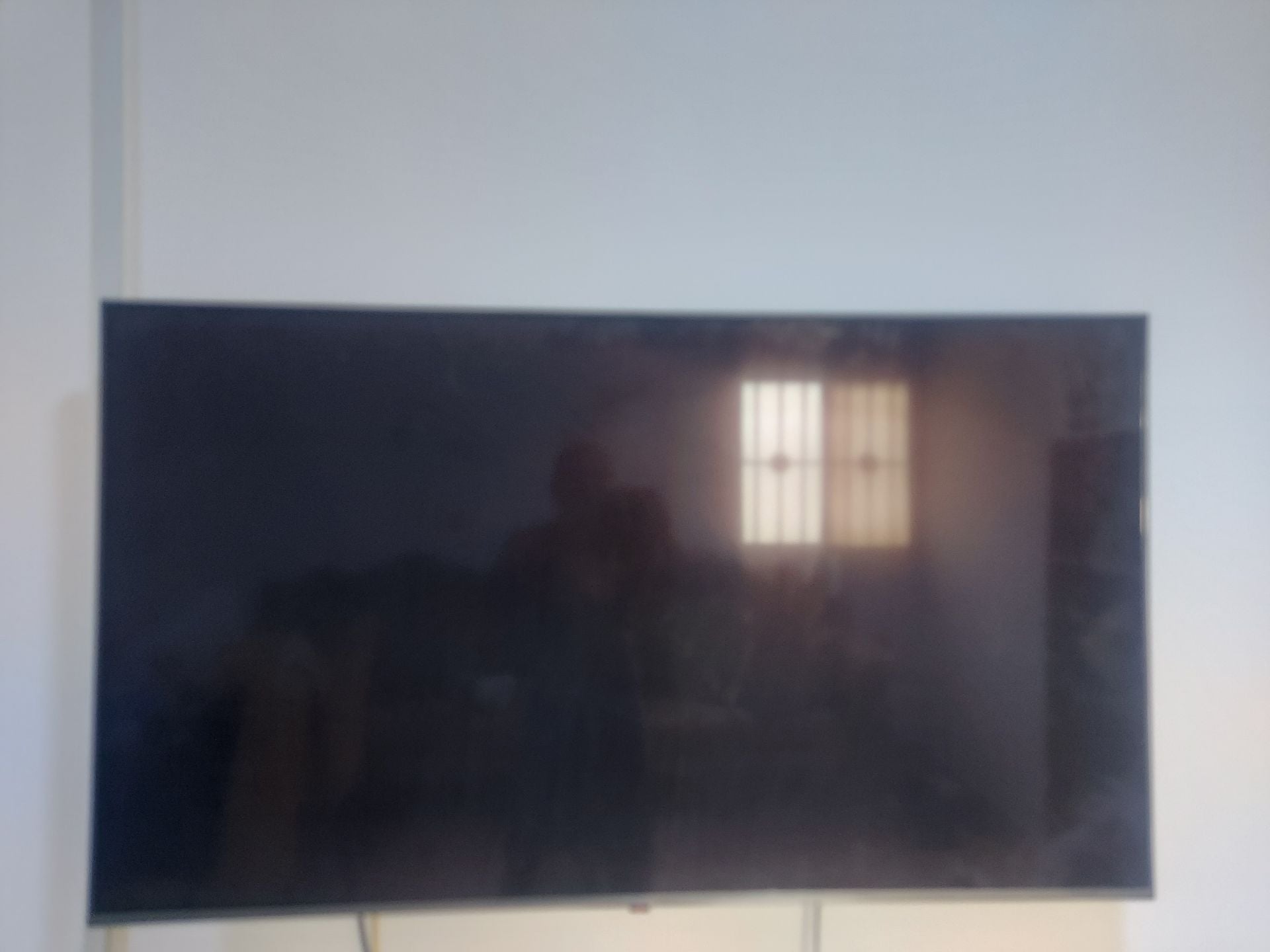 LG TV 55 inches - Image 2