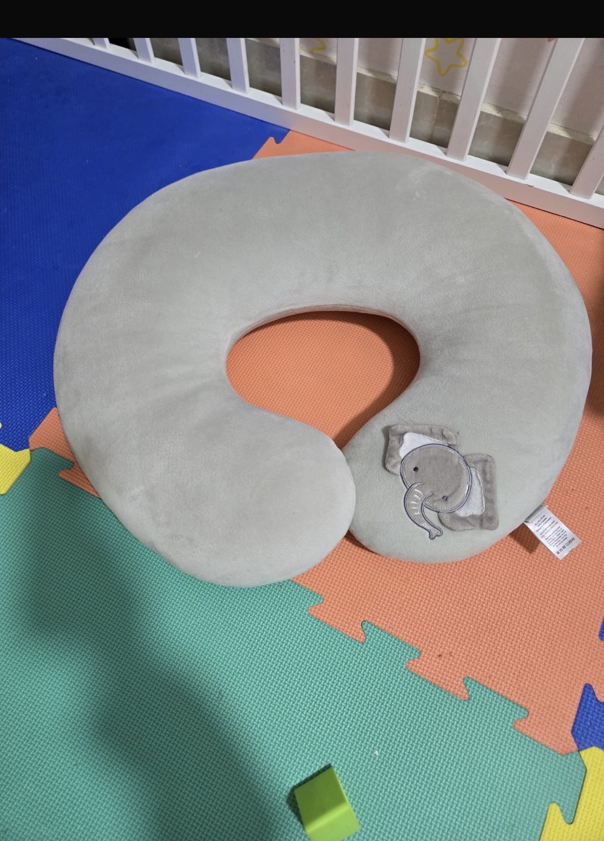 Nursing breastfeeding pillow - Image 1