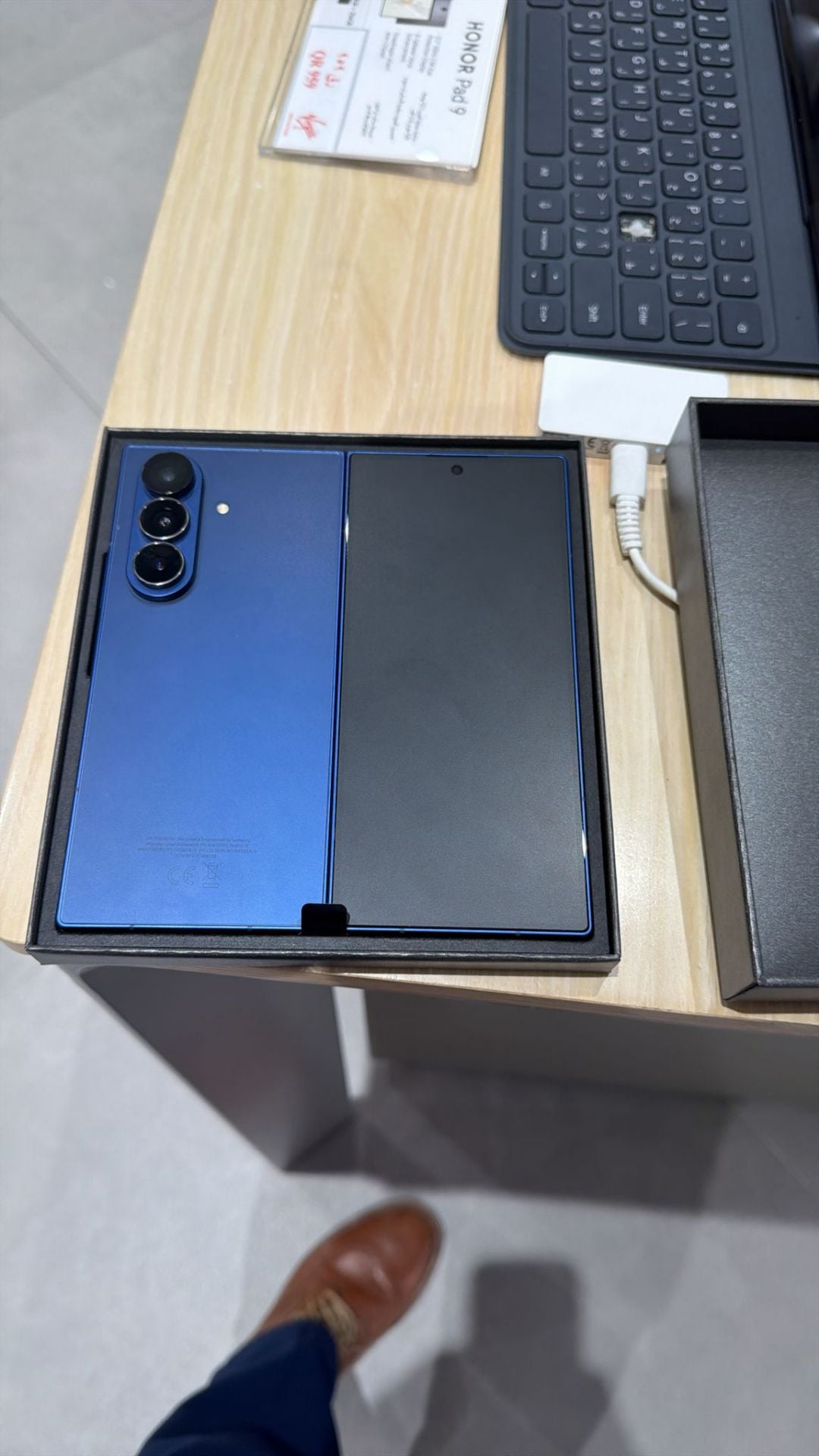 Samsung Galaxy Z Fold 7 | 12GB / 256GB | Blue | Warranty till Jan 2027 - Image 4