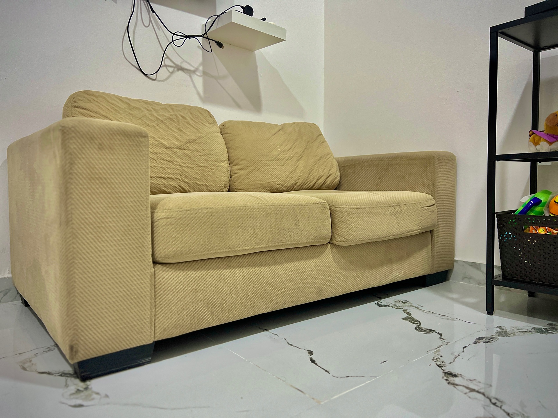 🛋️ 2 Seater Sofa – Only QAR 50! 🛋️ - Image 3