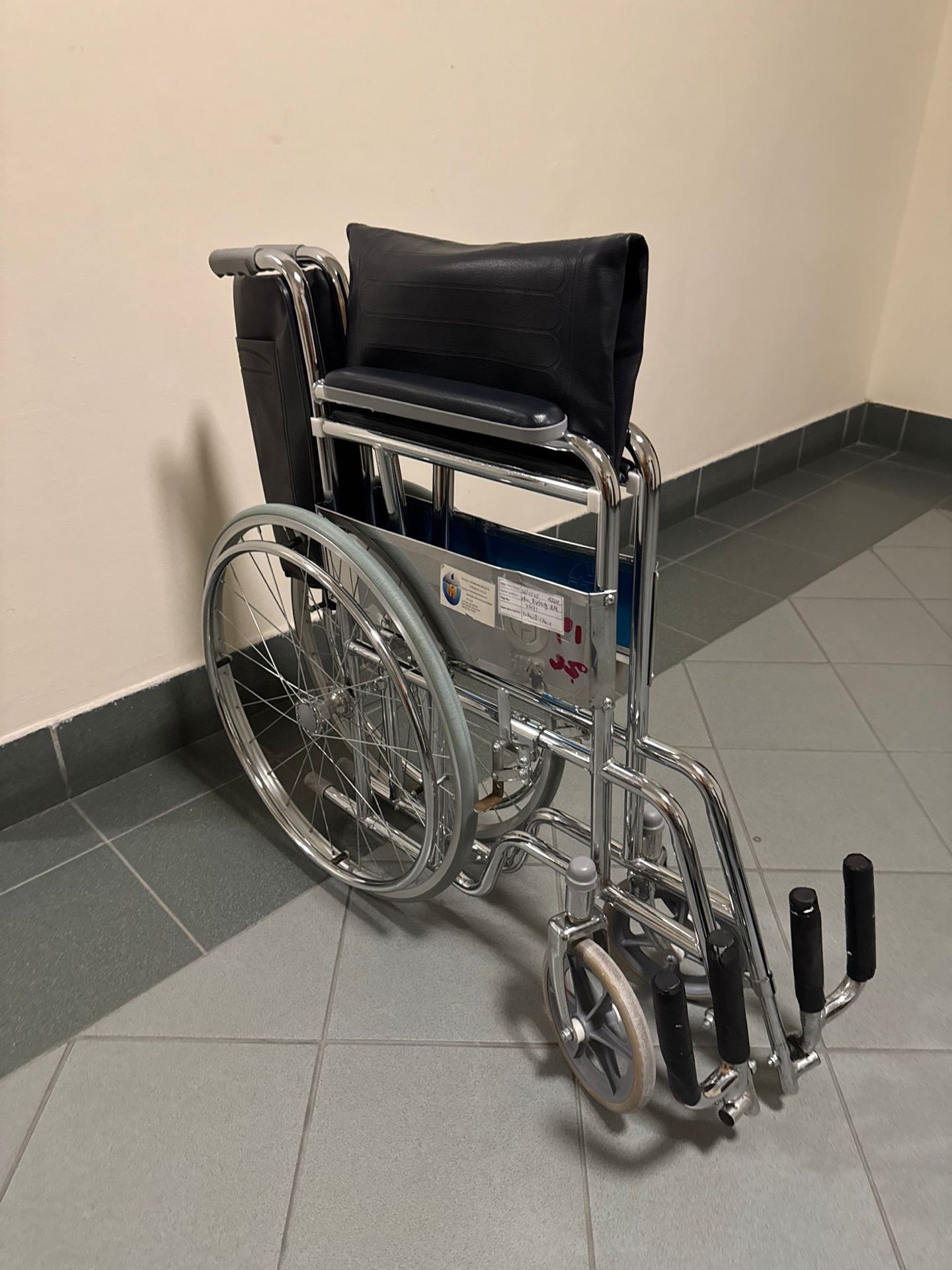 Wheelchair - Image 9