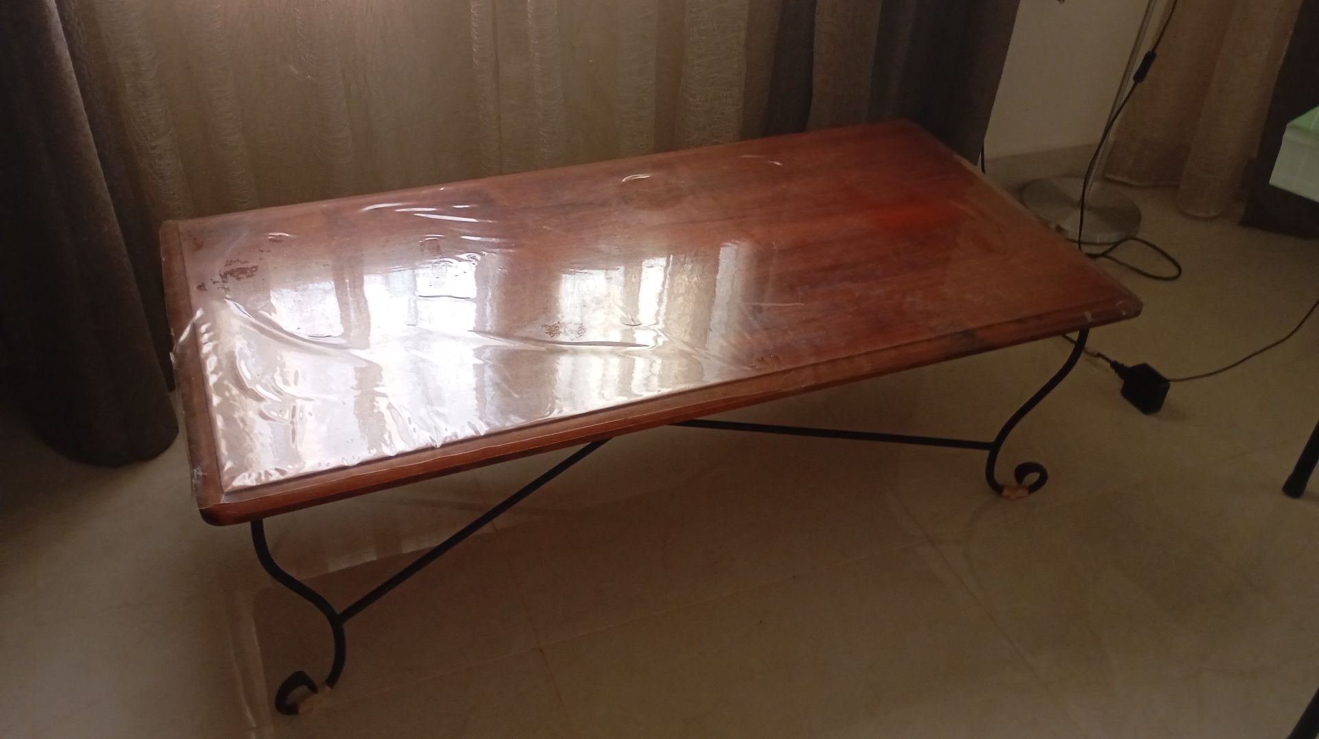 Coffee table - Image 1