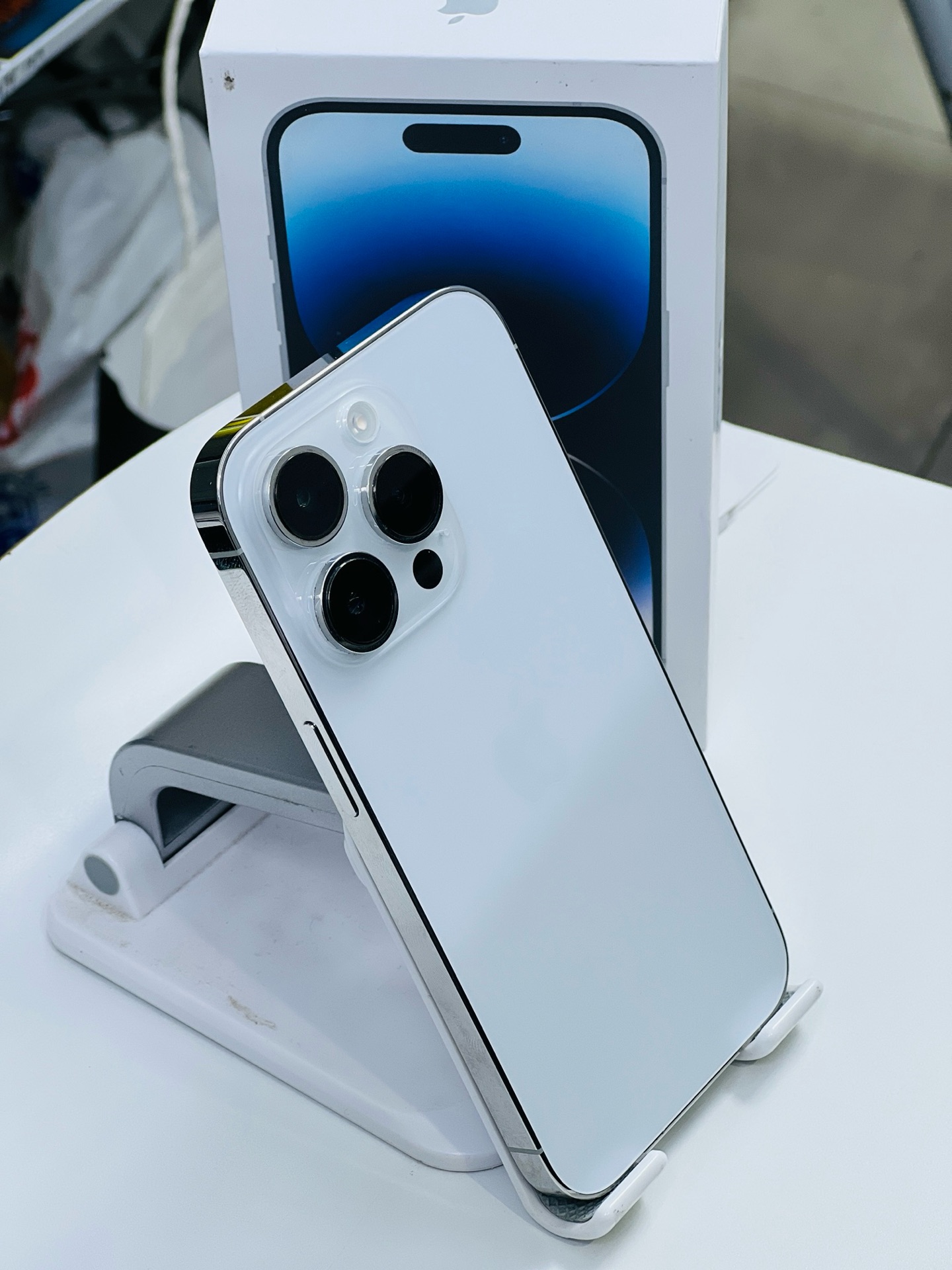 iPhone 14 pro 256 Gb - Image 2