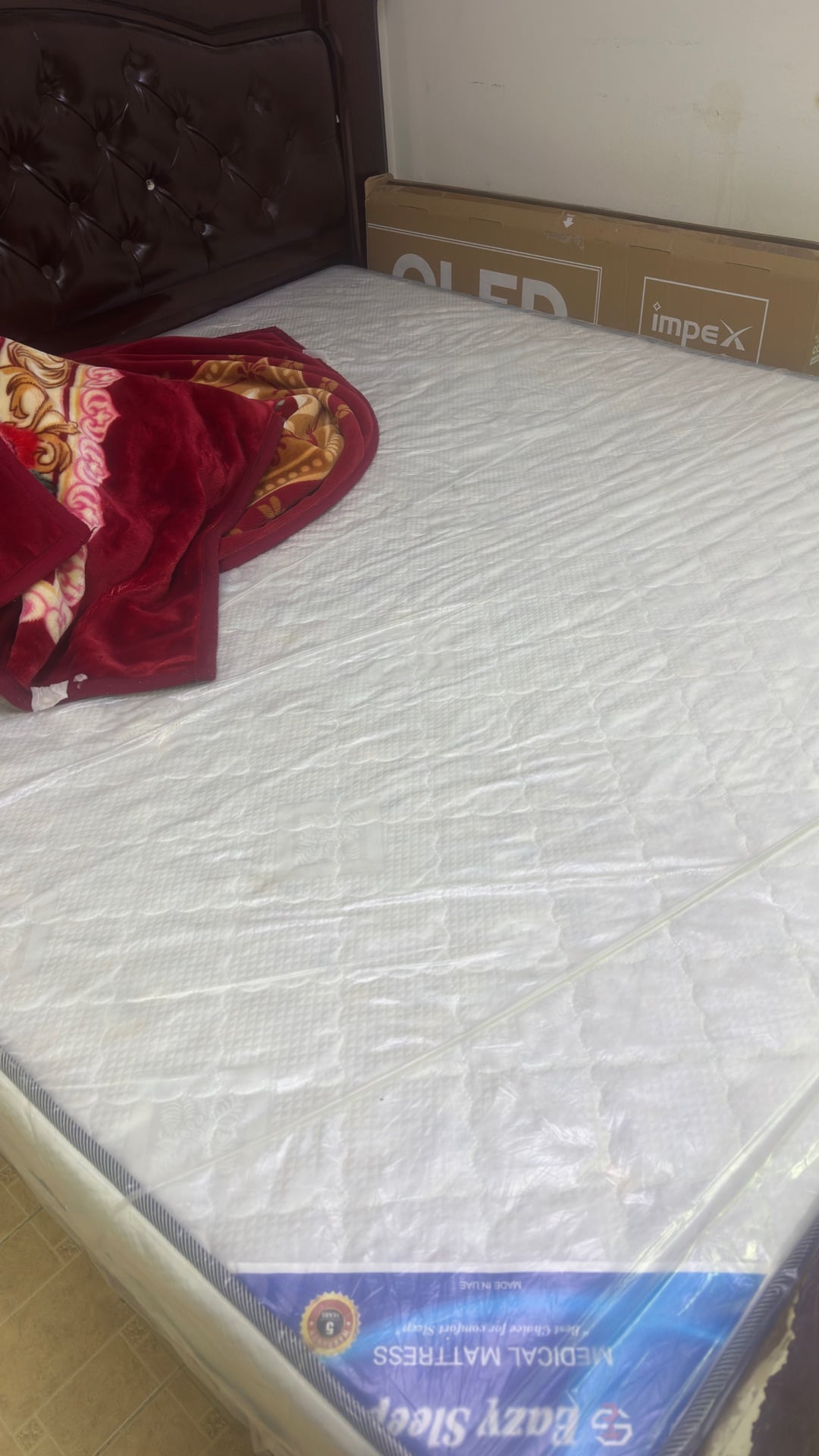 Full bed room set - urgent sales  - Image 2