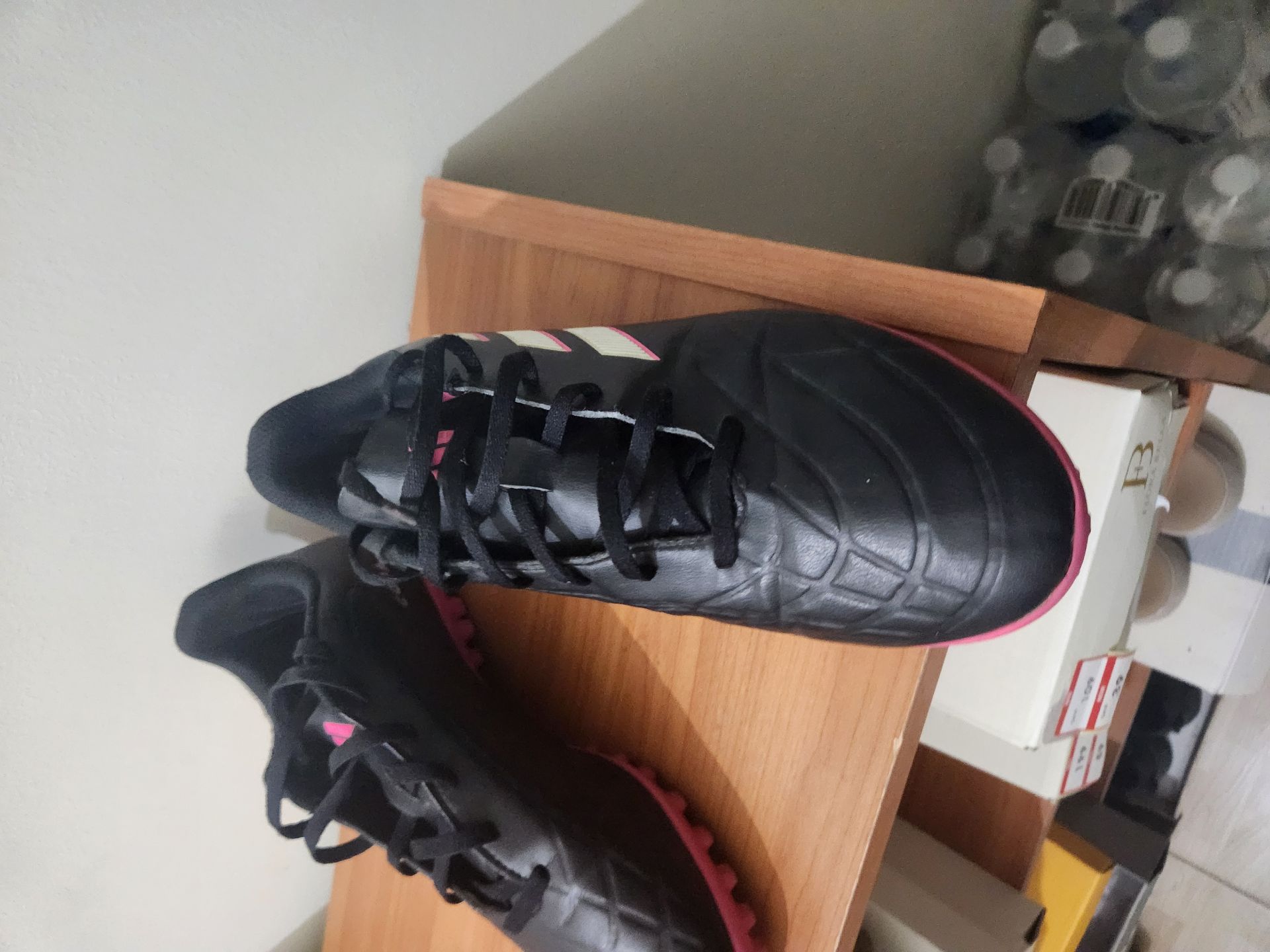 Football boots - Image 4