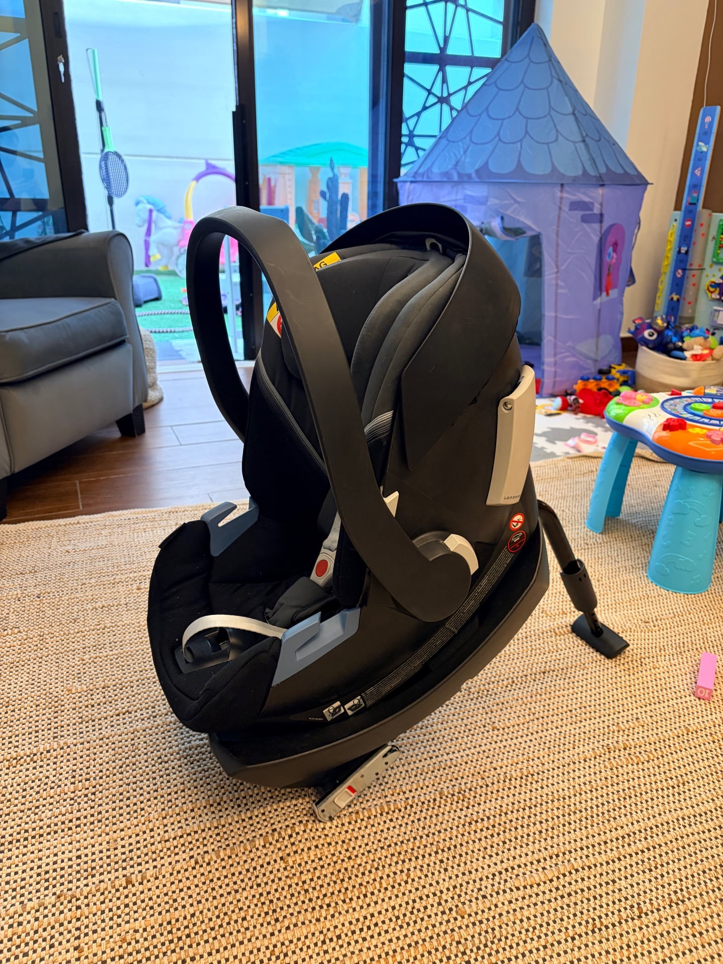 CYBEX ATON GROUP 0+ BABY CAR SEAT – PURE BLACK + BASE - Image 2