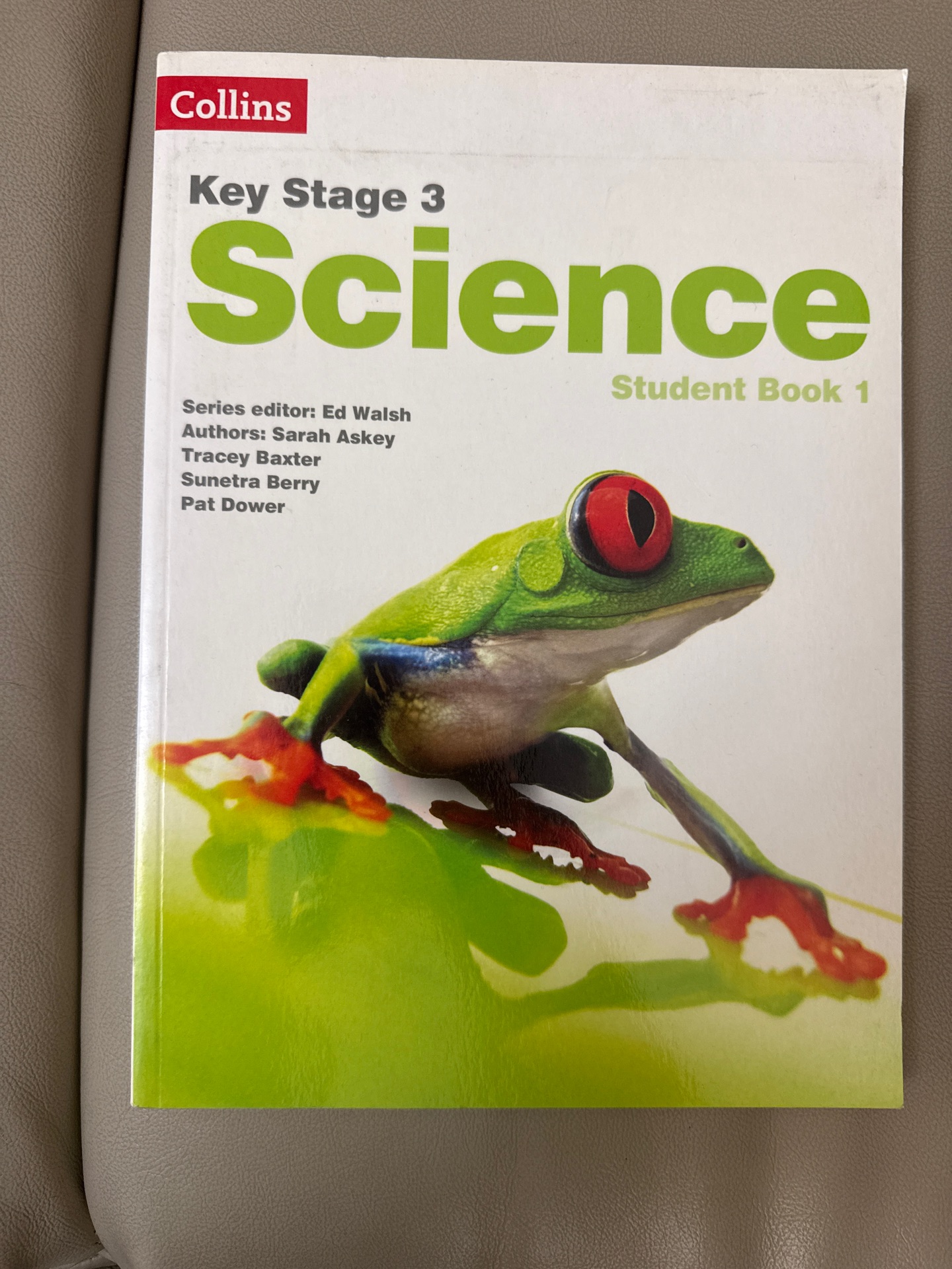 All kind teenagers books SAT math reading science reading science chemistry - Image 1