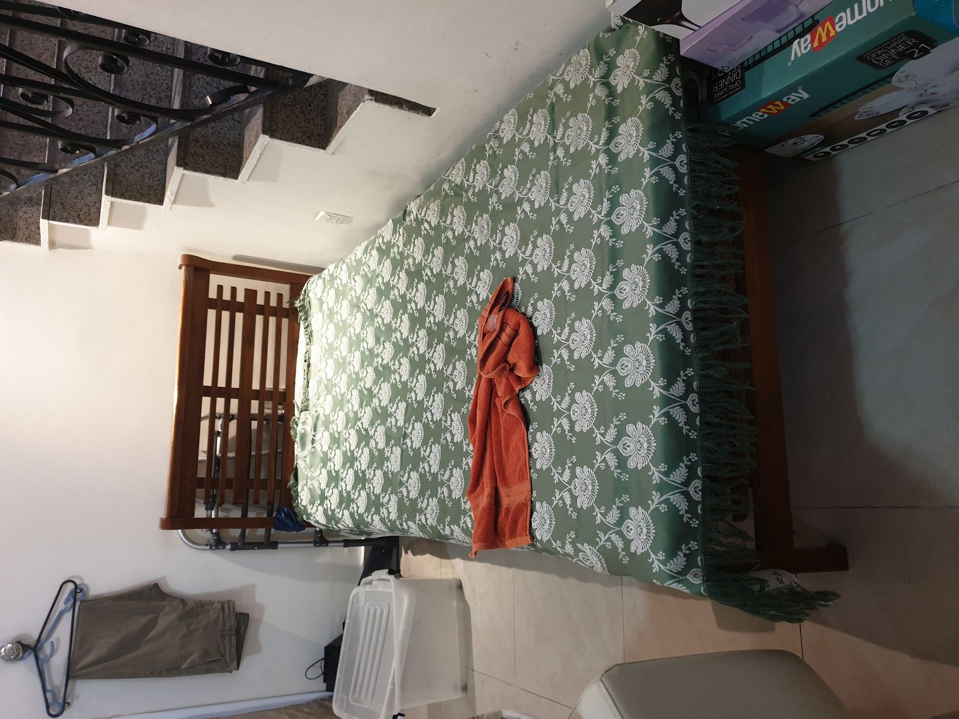 Bed three numbers size of two beds 4x6 feet and one bed 3x6 feet - Image 4