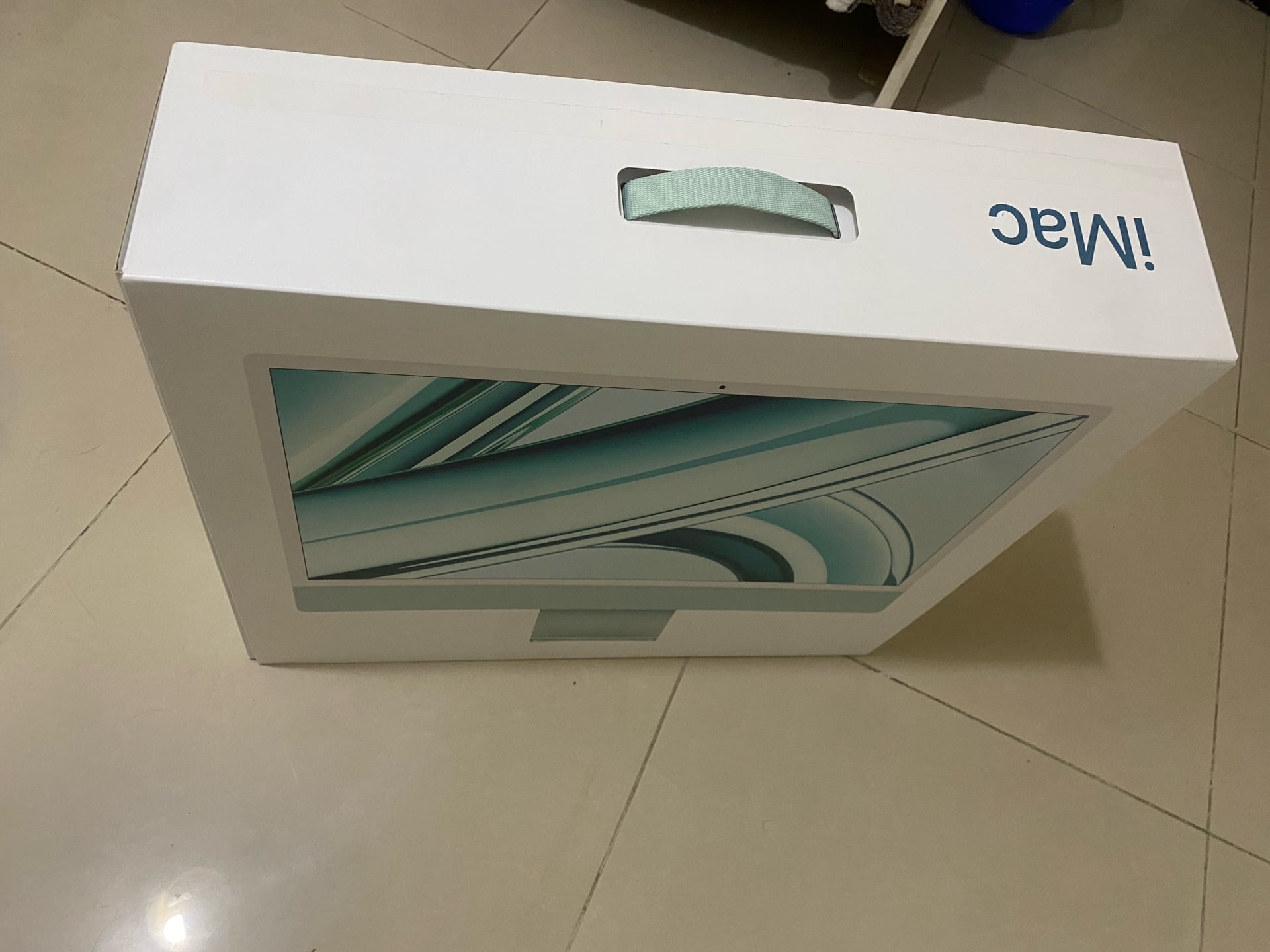 iMac 24” 5K M3 256GB SSD green colou just opened the box mint condition for sale - Image 2