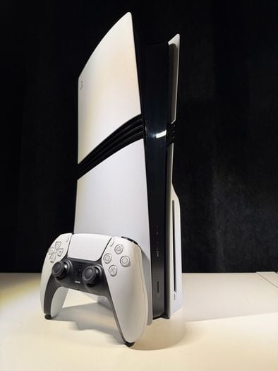 PlayStation 5 Pro (PS5) - Image 2