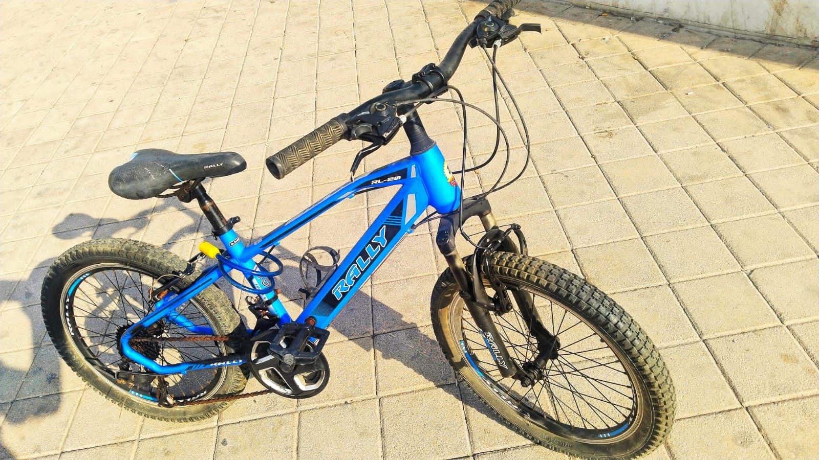 Rally kids mountain bike blue color strong and smoth ride  - Image 7