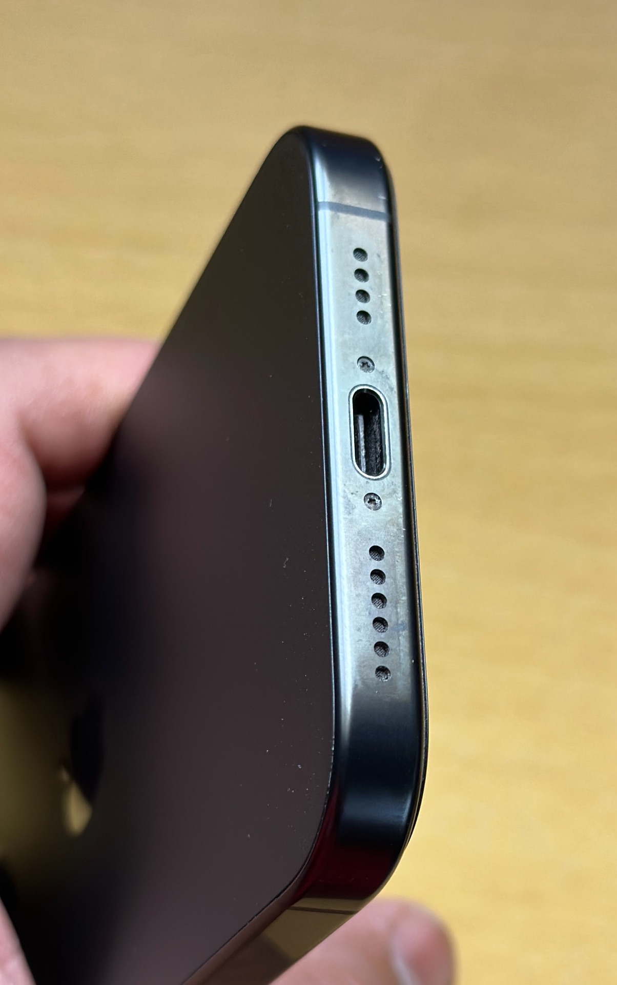 iPhone 16 Pro Max 1TB  - Image 3