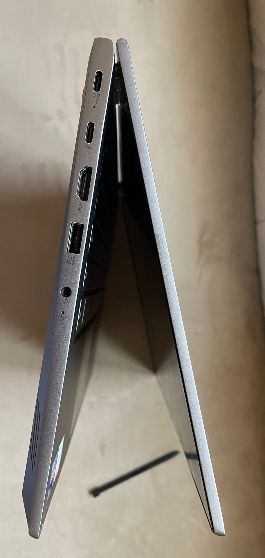 لينوفو ThinkBook 14s Yoga ITL (فضي) بحالة ممتازة - Image 6