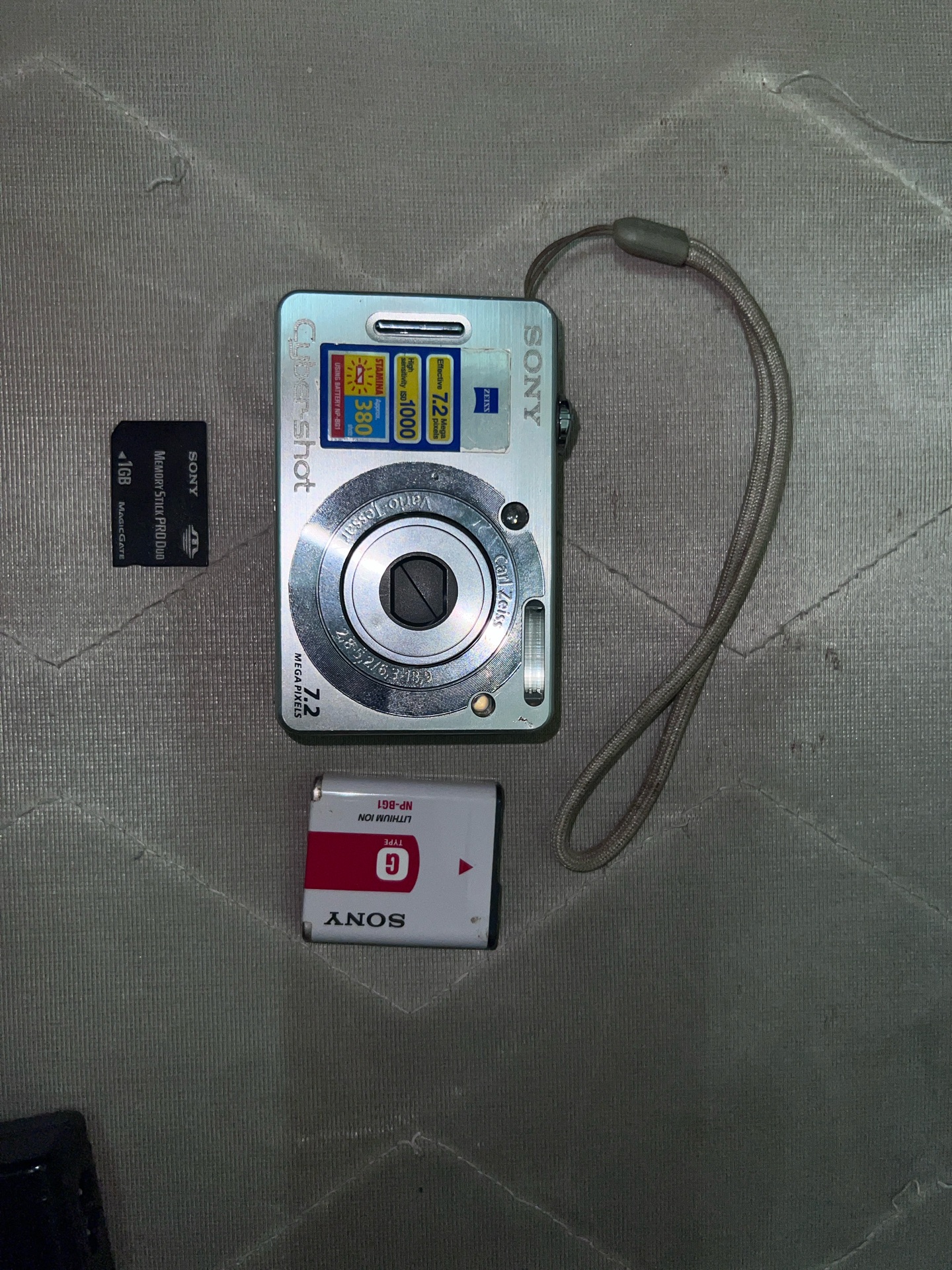 📸 VINTAGE SONY CYBER-SHOT DSC-W55 – THE ULTIMATE Y2K DIGICAM BUNDLE - Image 7