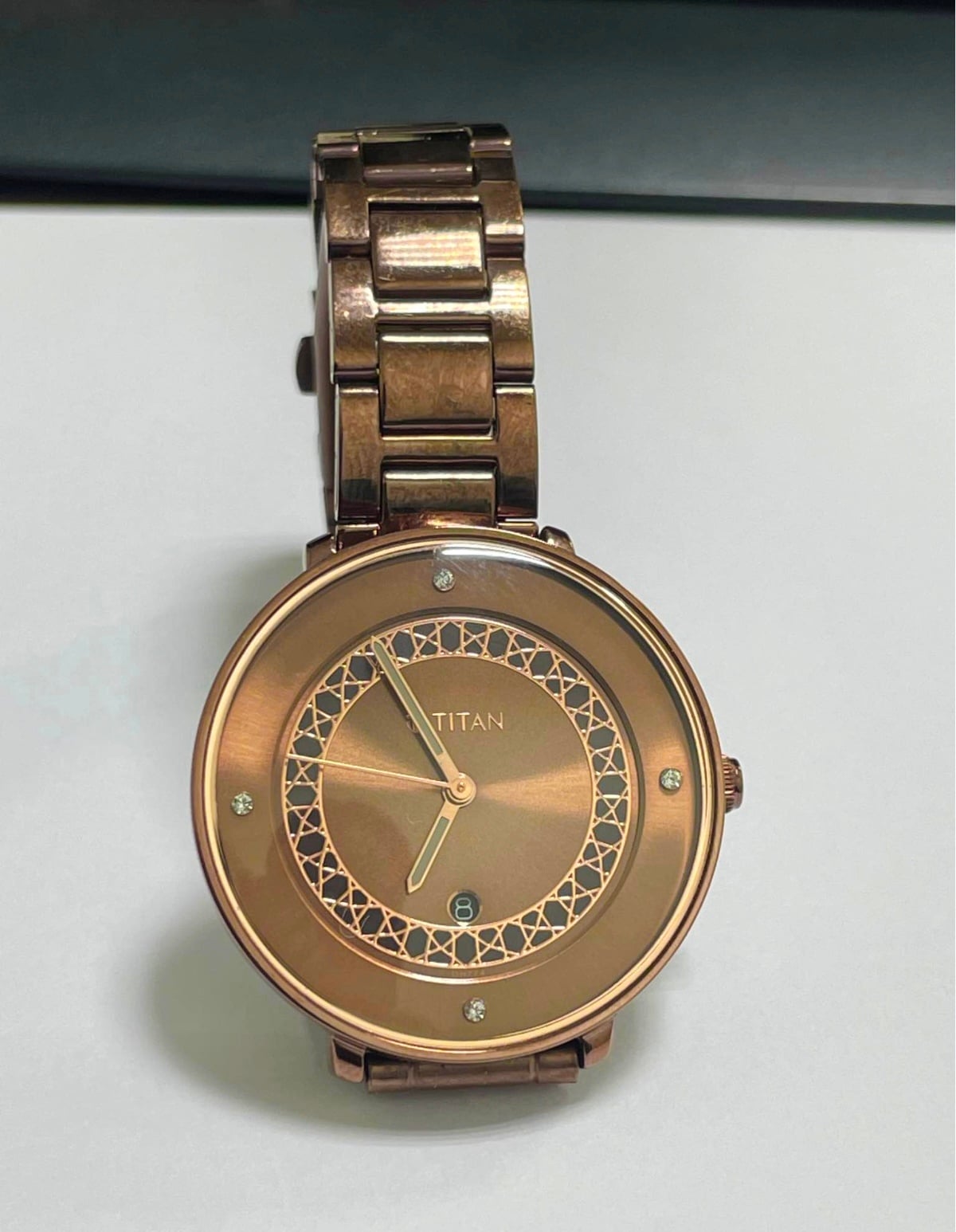 Titan original women's watch for sale - Image 4