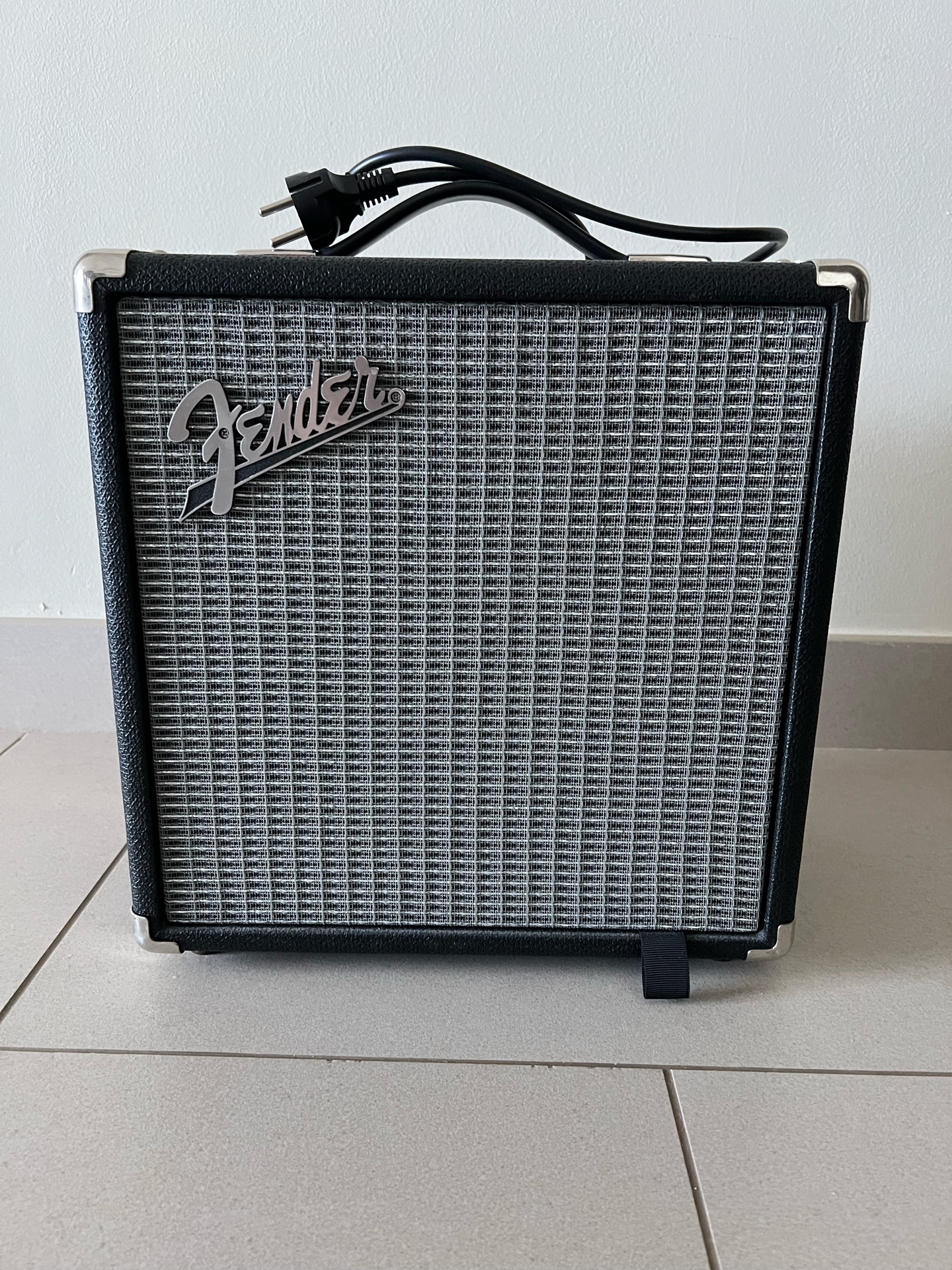 Fender Bass Amplifier - Image 3