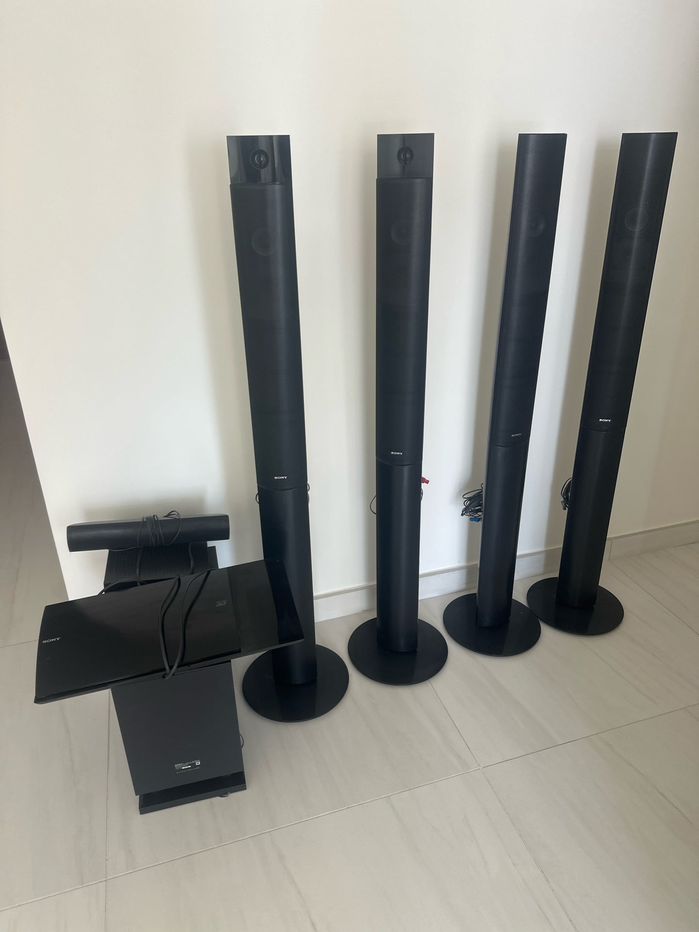 Sony BDV-E6100 5.1 Home Theater System - Image 1