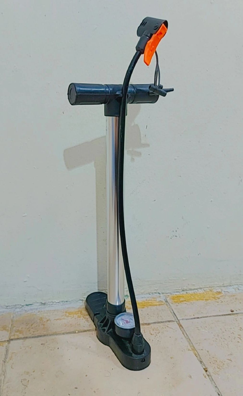 Various Air Pump For Sale 10/15 Price Contact 66221910 - Image 5