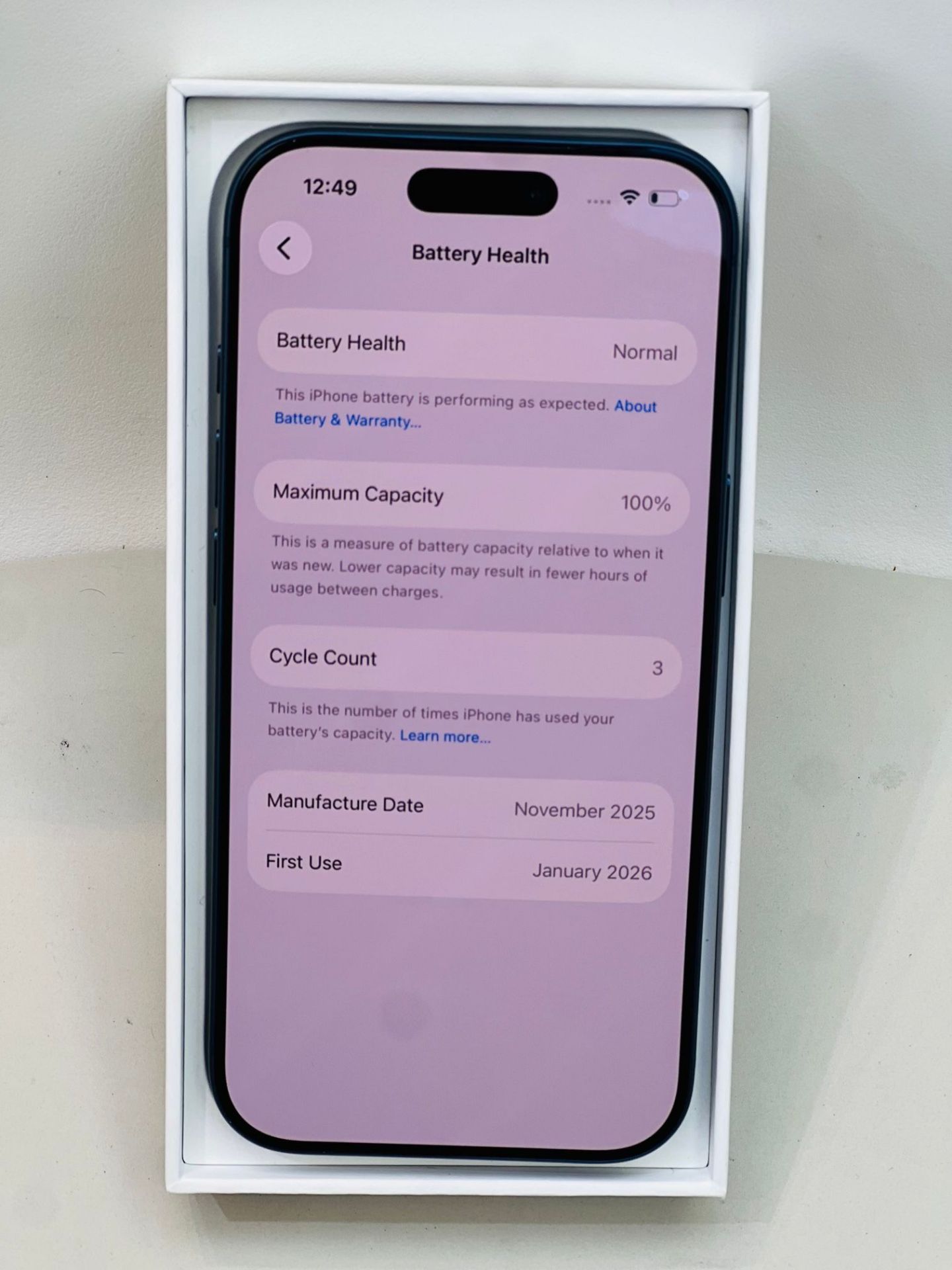 iPhone 17 pro deep blue 256gb - Image 4