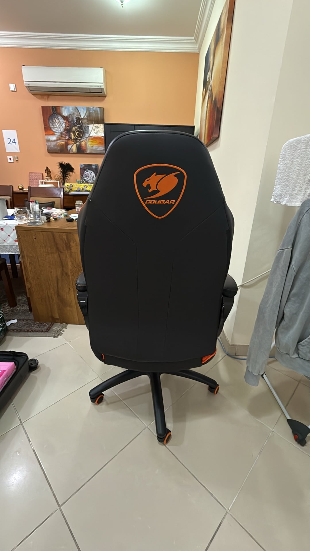 Gaming Chair & Table for SALE - Image 6