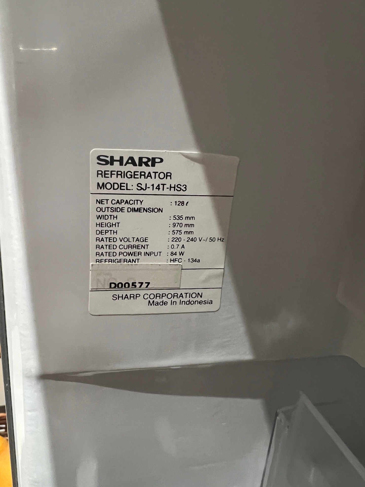 Sharp Refrigerator and freezer - Image 5