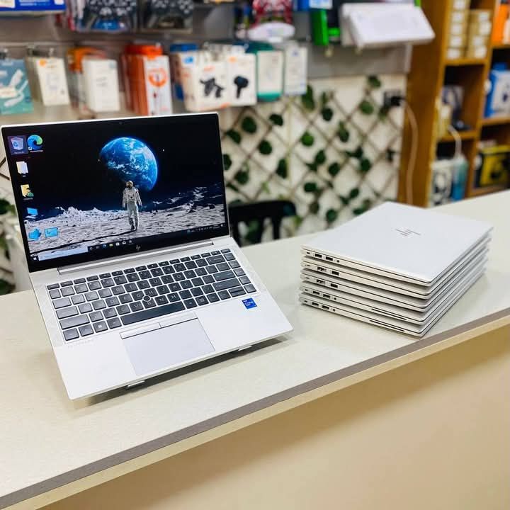 HP EliteBook 840 G8
Core i7 11th Gen
16GB RAM. 512 GB SSD - Image 3