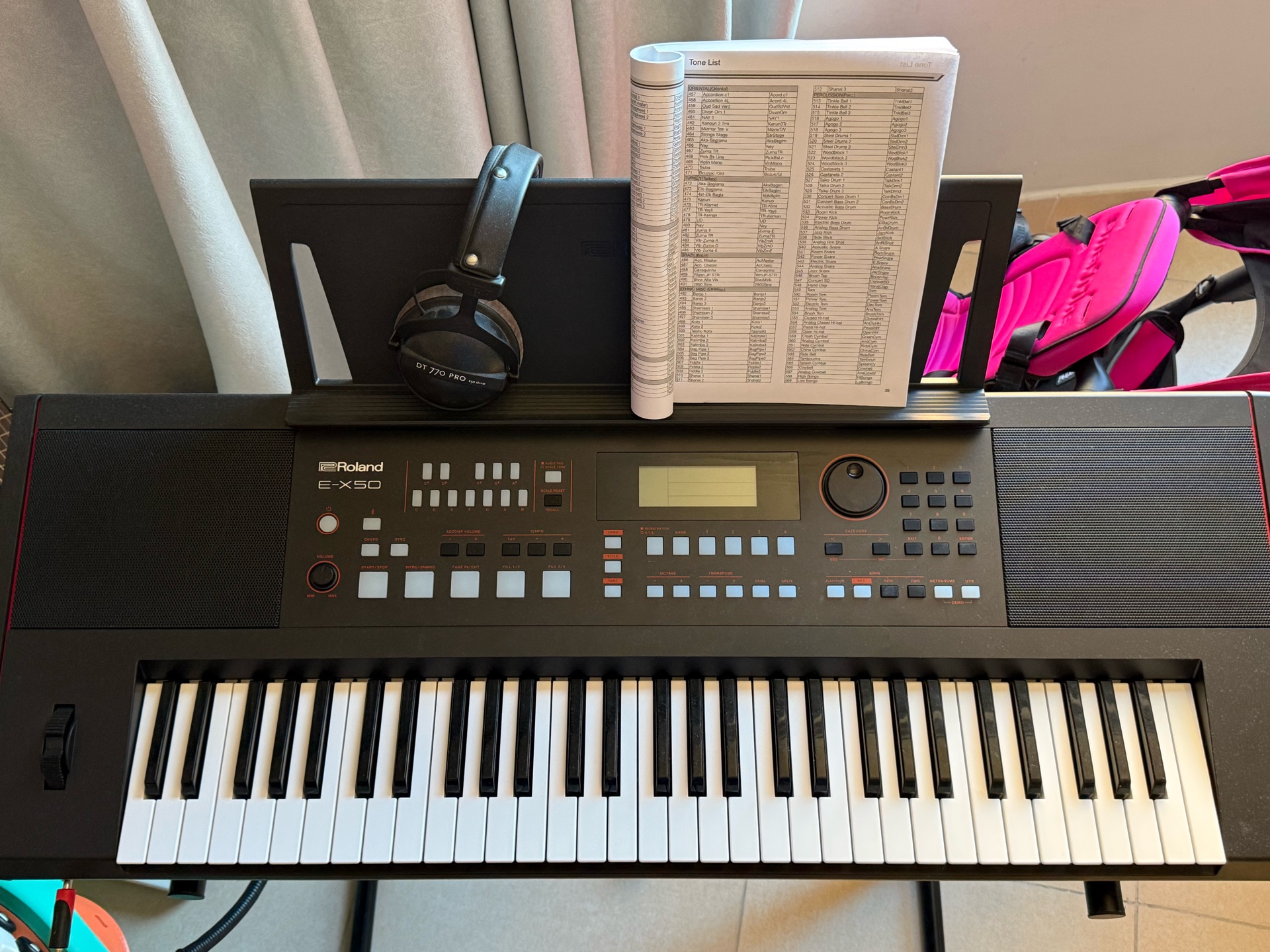 Roland E-X50 61-key Arranger Keyboard with Arabic Tone and Scale - Image 3