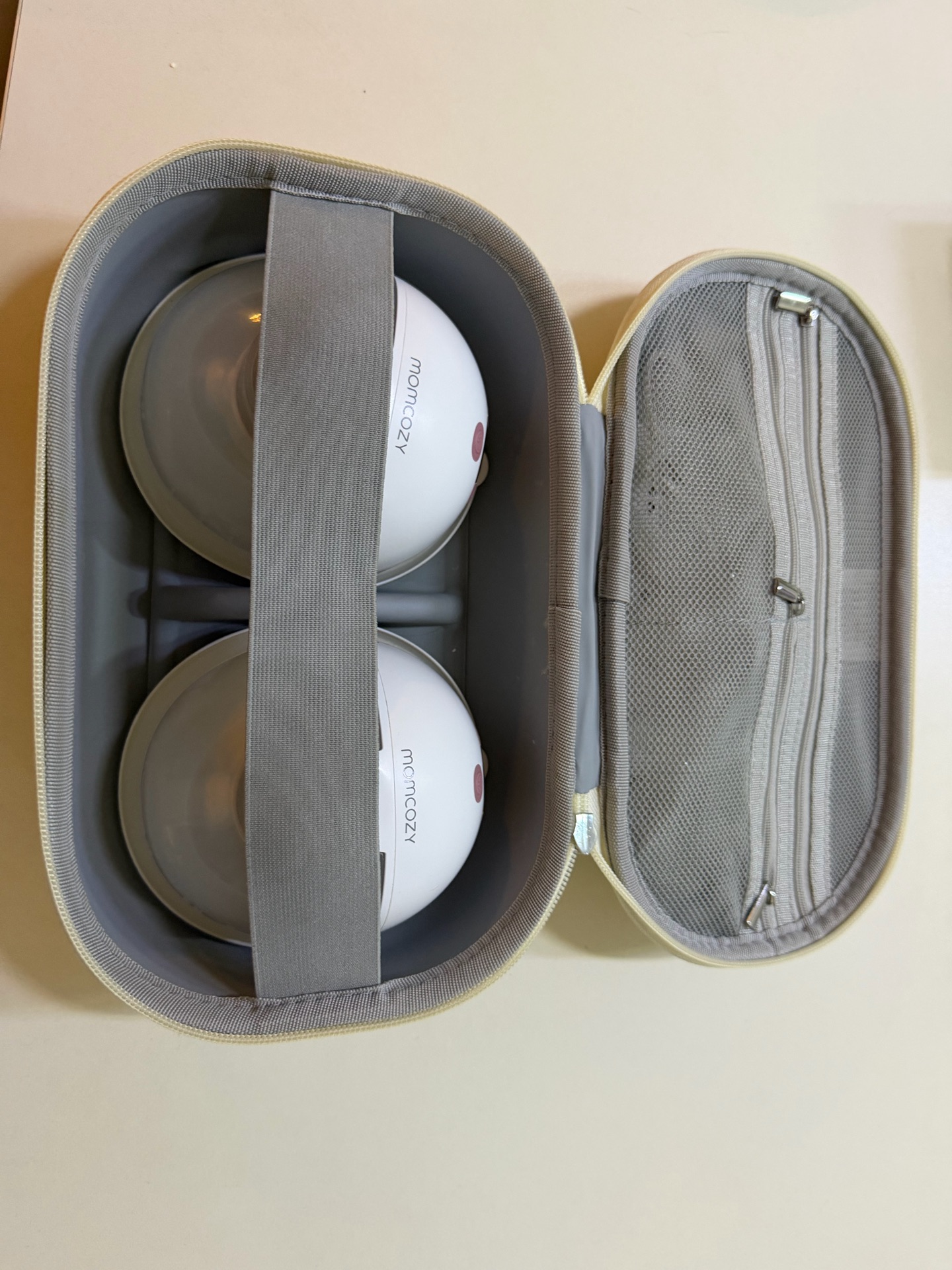 Momcozy M5 Wearable Breast Pump - Maroon (double) - Image 4