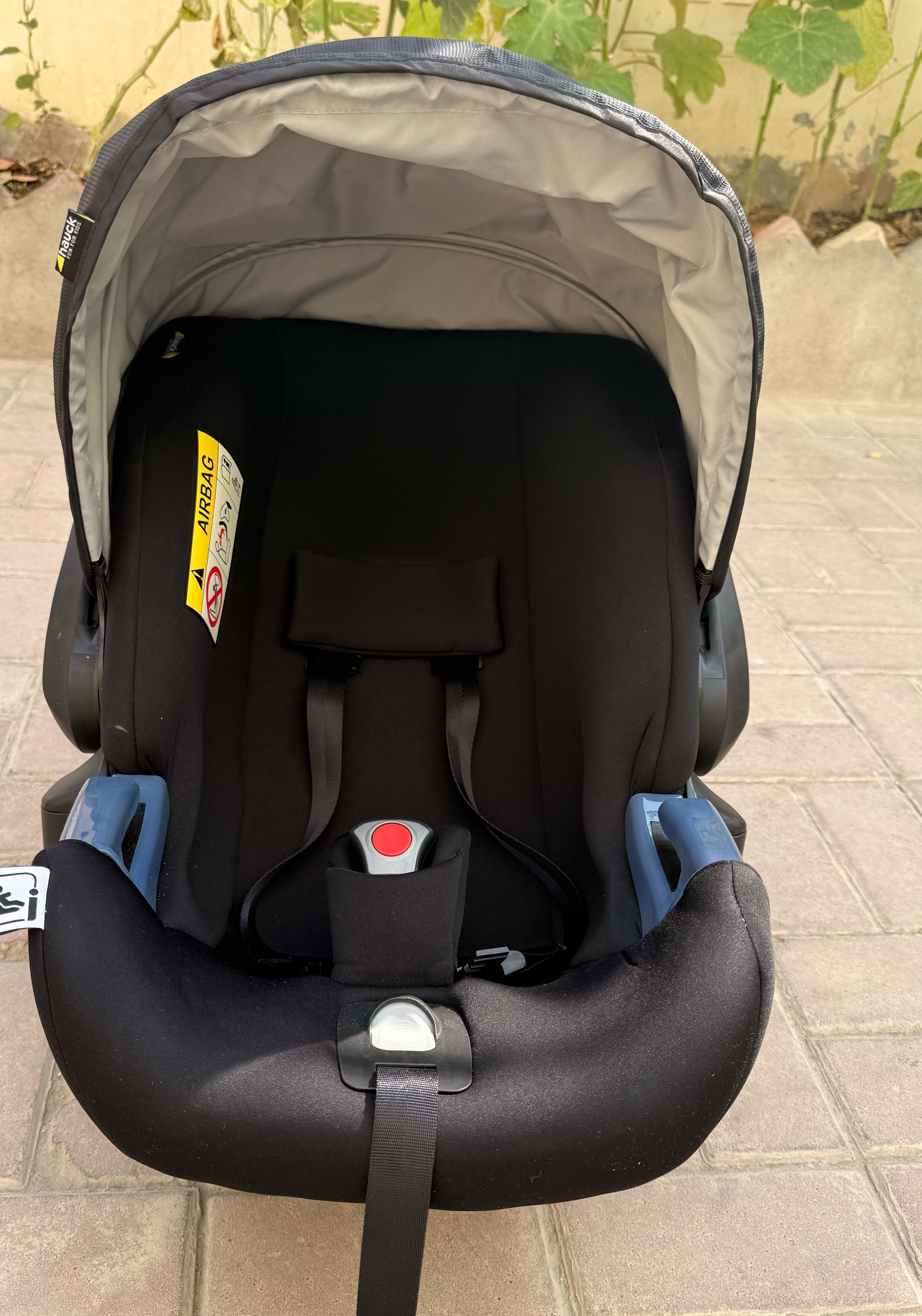 CAR SEAT- NEVER USED - Image 2