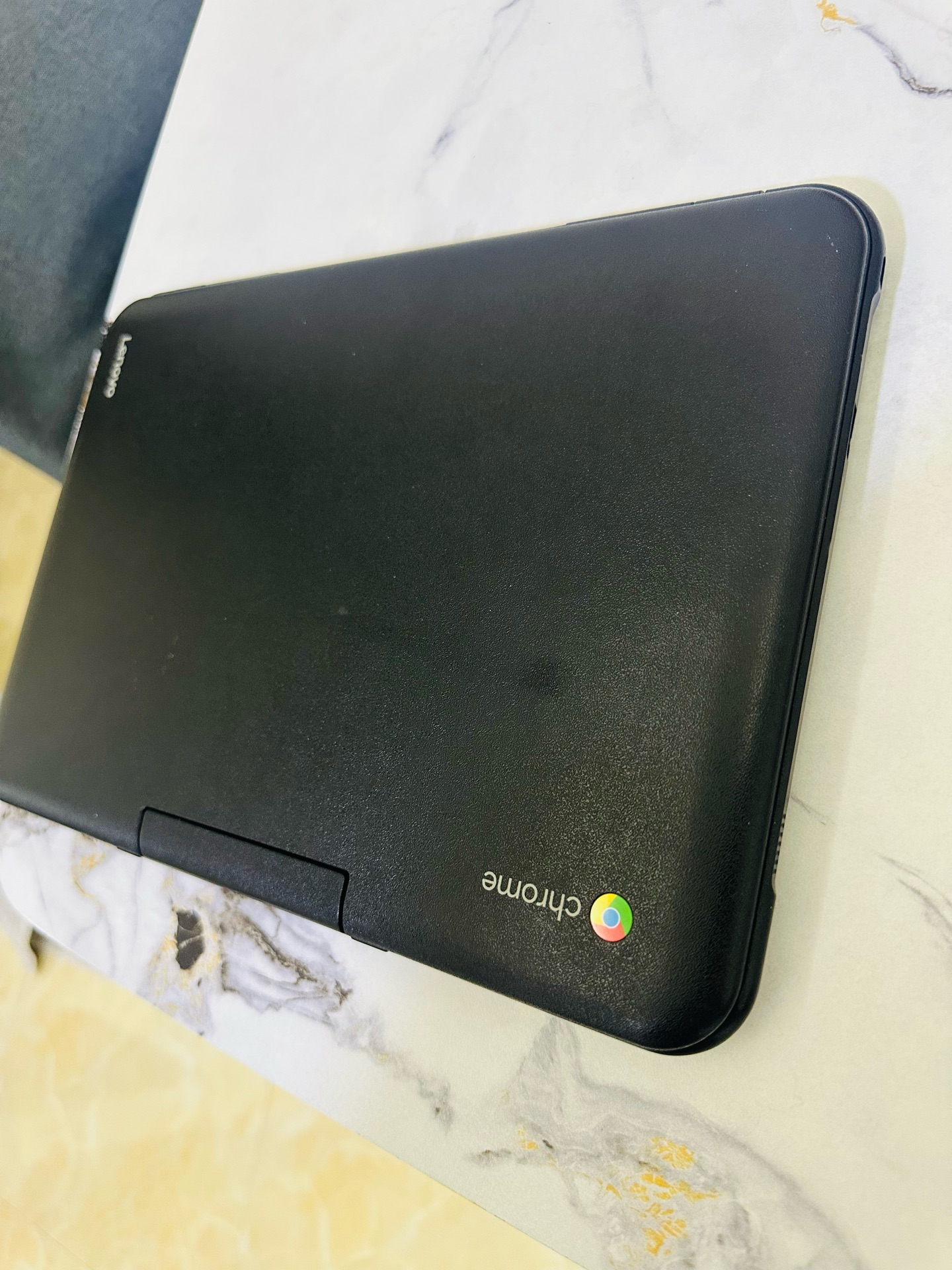 Lenovo Chromebook N22 – Compact, Reliable & Student-Friendly - Image 2