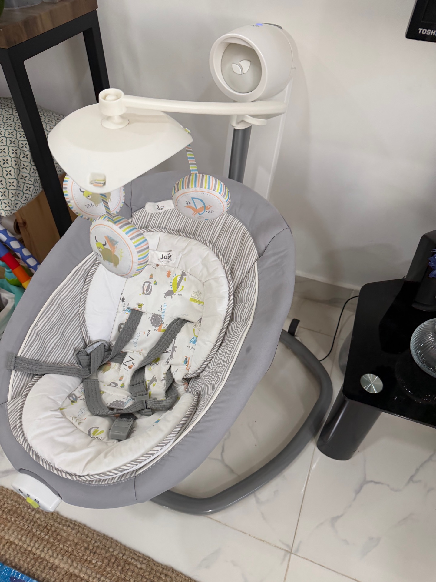Baby swing  - Image 2