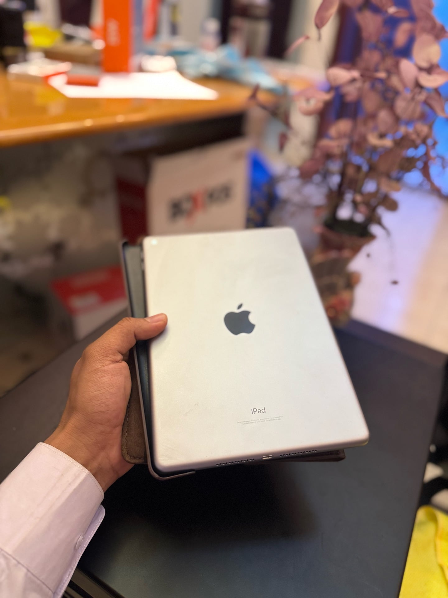 I pad 6 , ios 17 ,original - Image 1