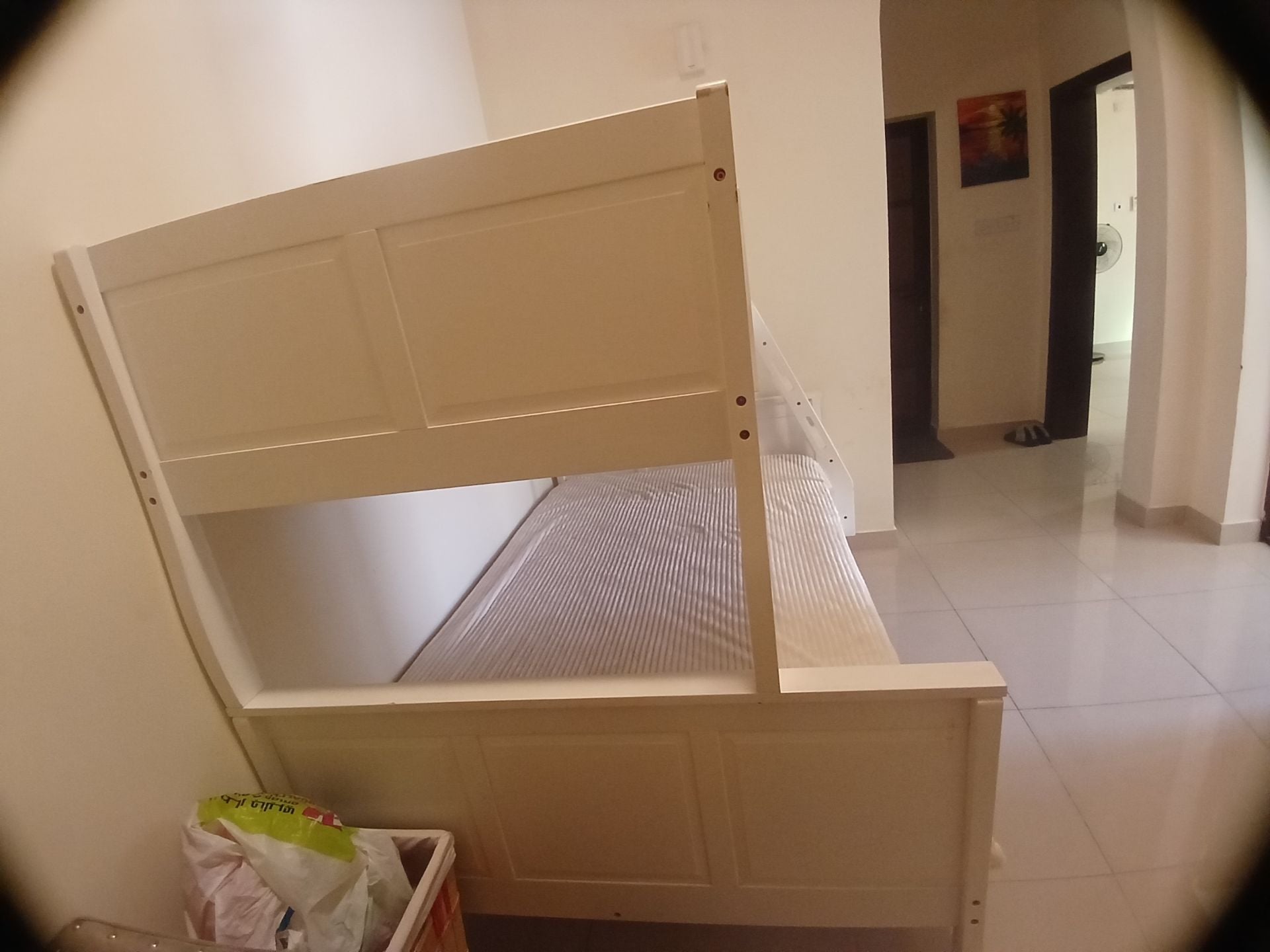 White buncj bed with matress - Image 4