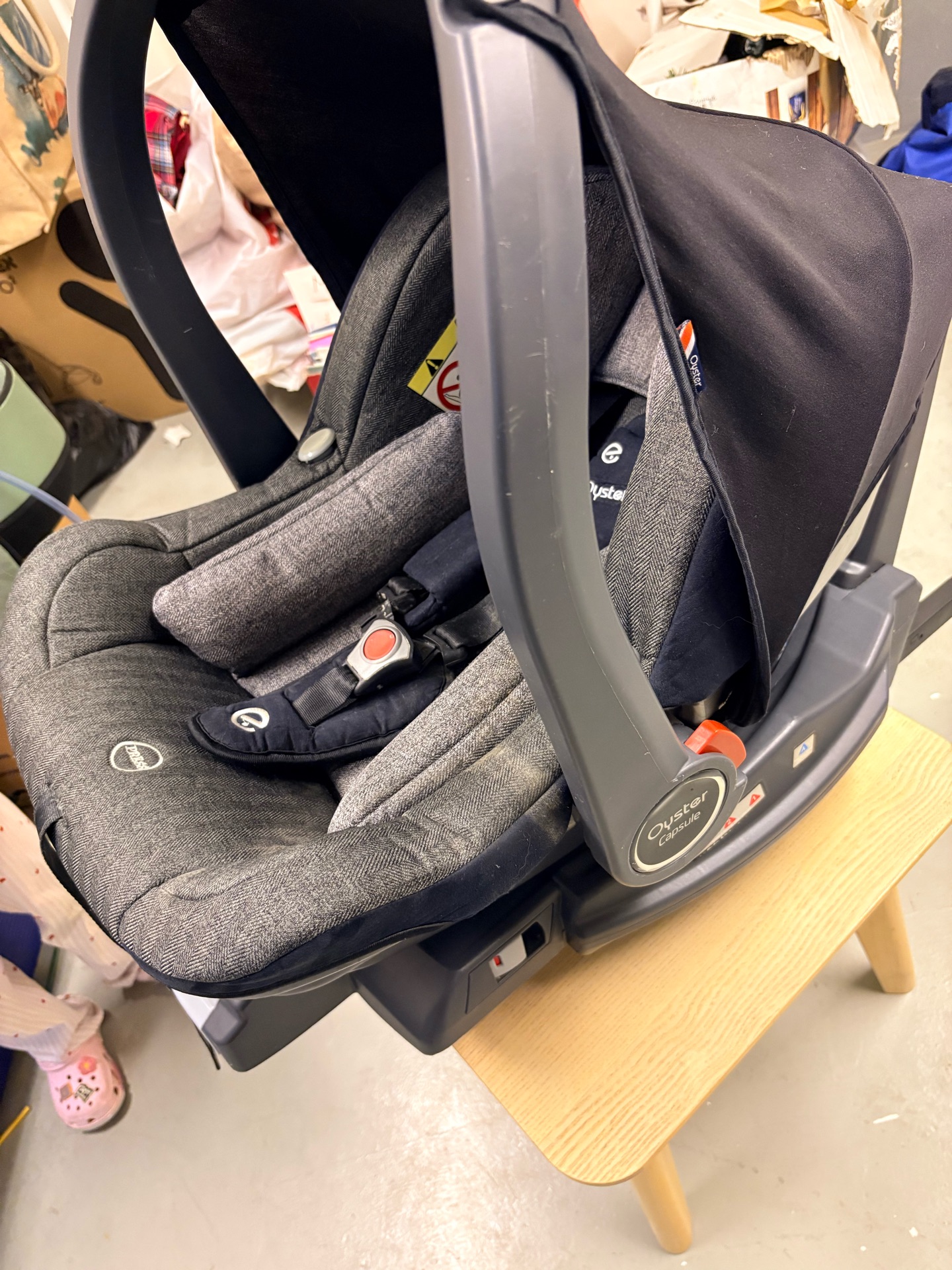 Oyster ISO Fix Car Seat/Base  - Image 4