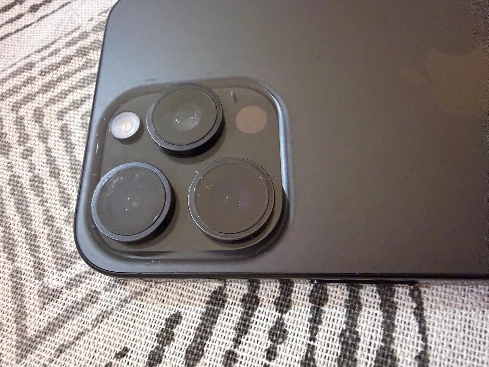 iPhone 15 Pro Max 256gb. Like new - Image 2