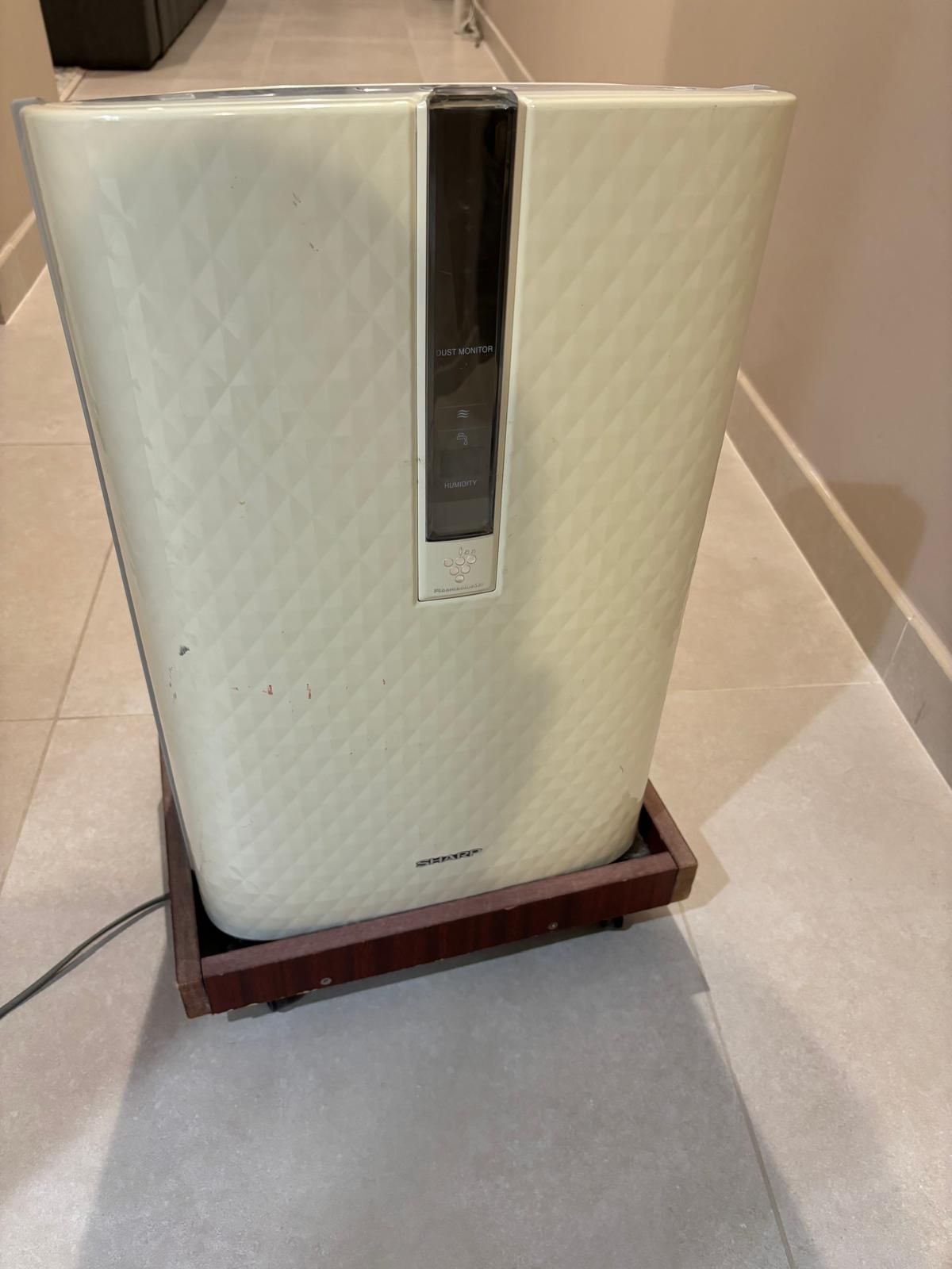 Sharp Purifier & Humidifier - Image 2