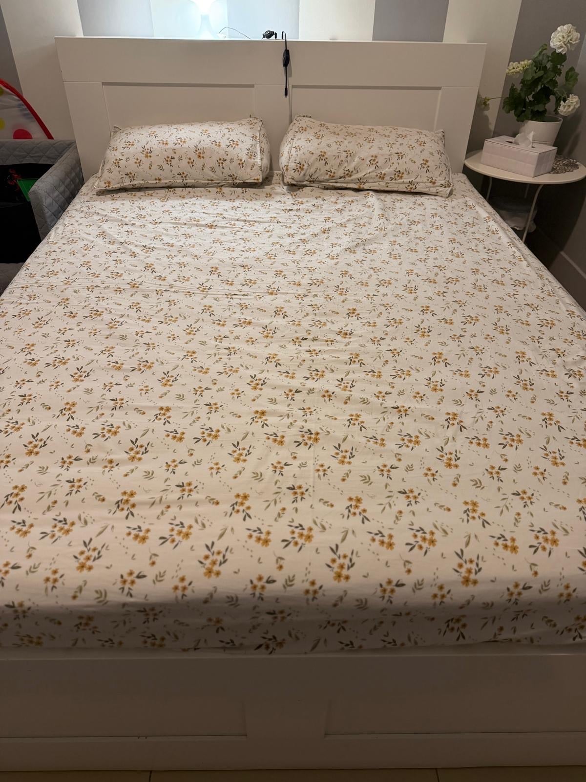 Bed - Image 1
