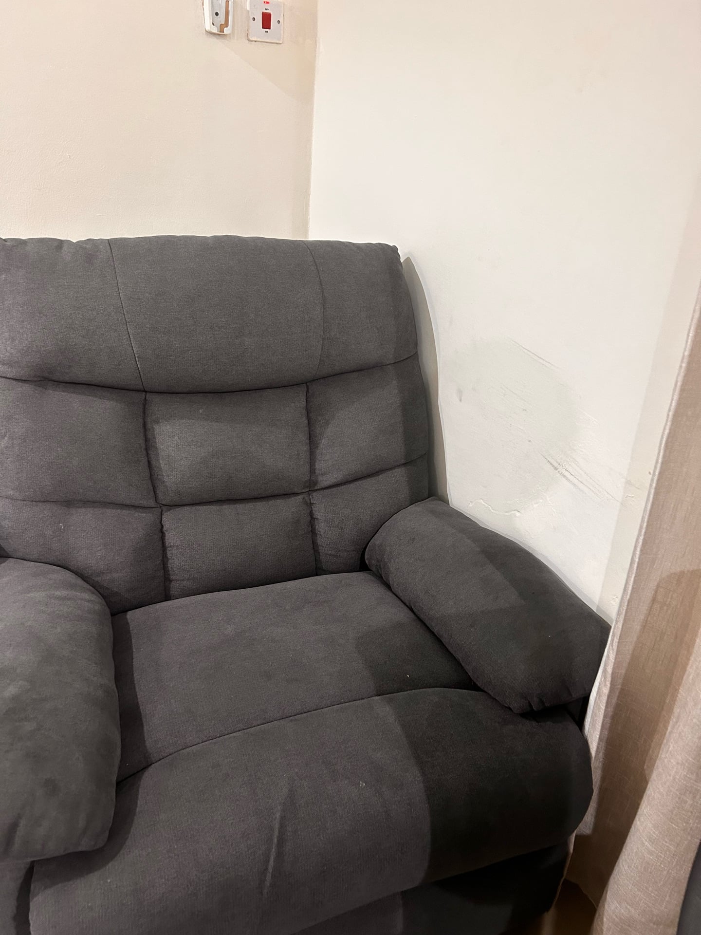 Swinging recliner in good condition  - Image 4