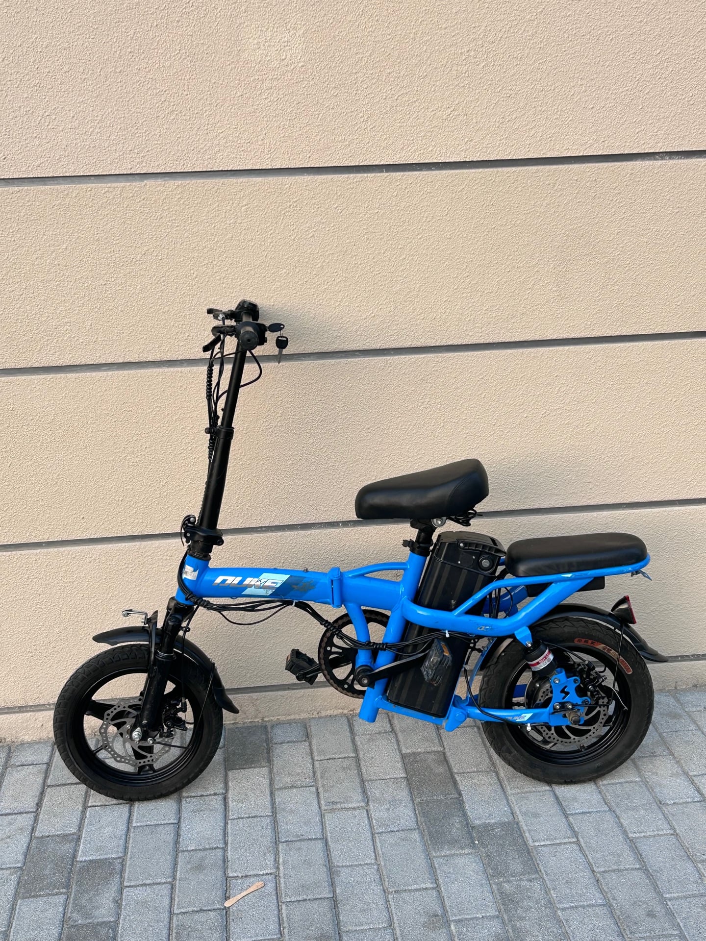 Electric scooter - Image 2