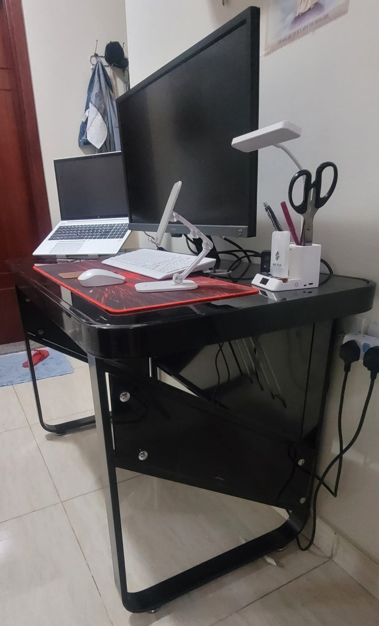 Modern Computer / Office Desk - Image 3