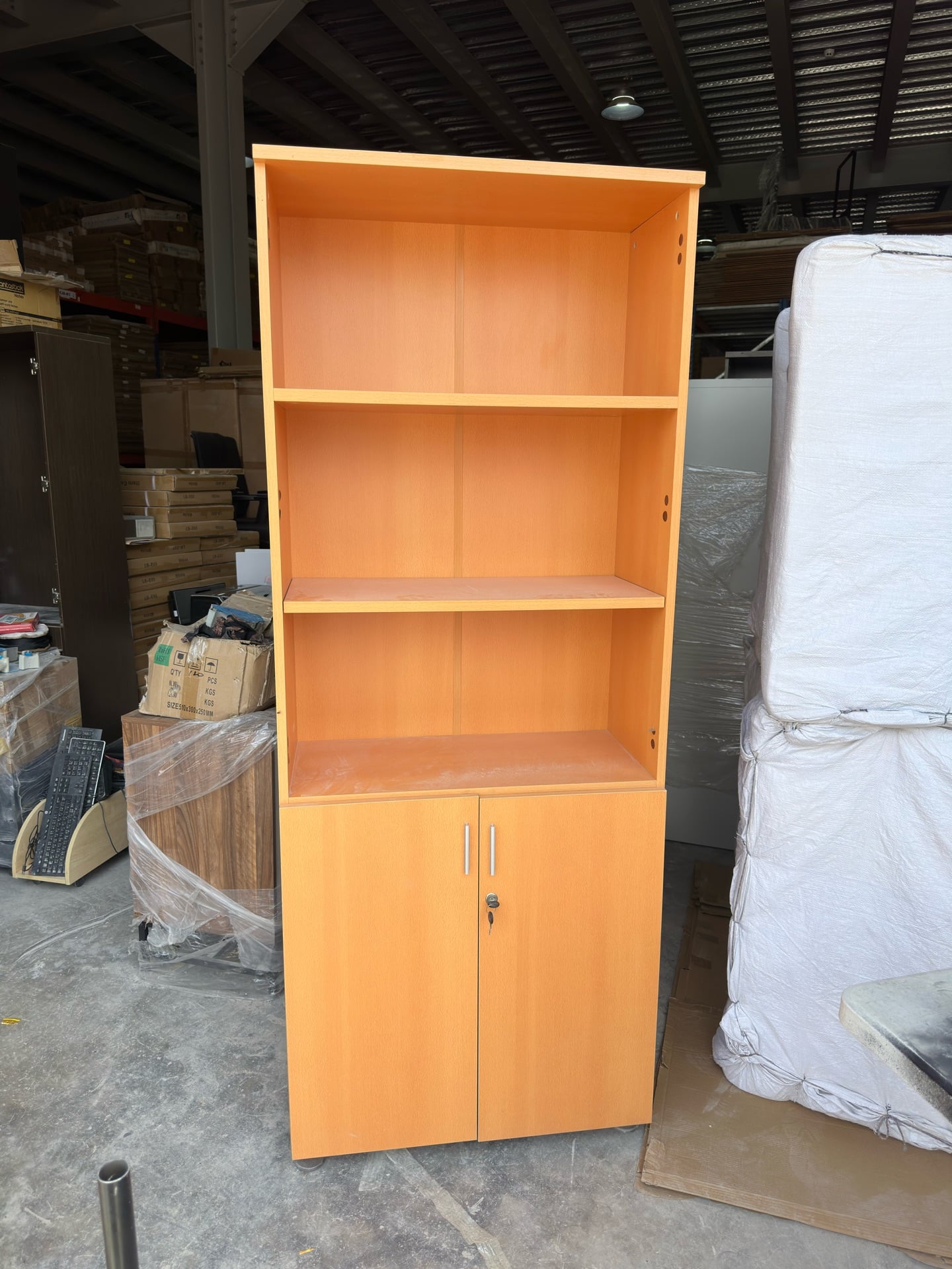 Workstation/Managertable/Chairs Selling Call — 33087737 - Image 6