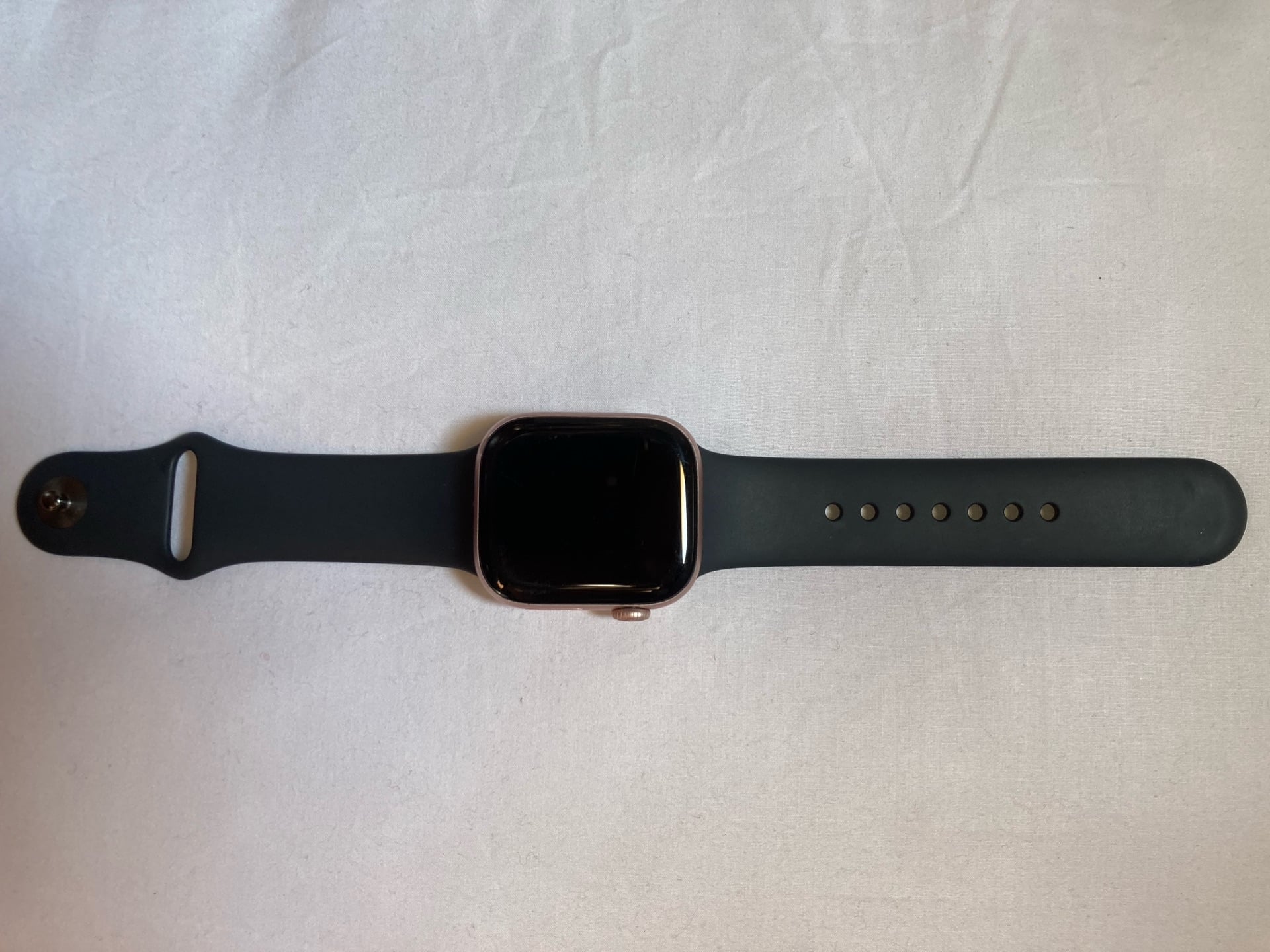 Navigation Box. Website Apple Watch, S 10 GPS | Items | Qatar Living Classifieds