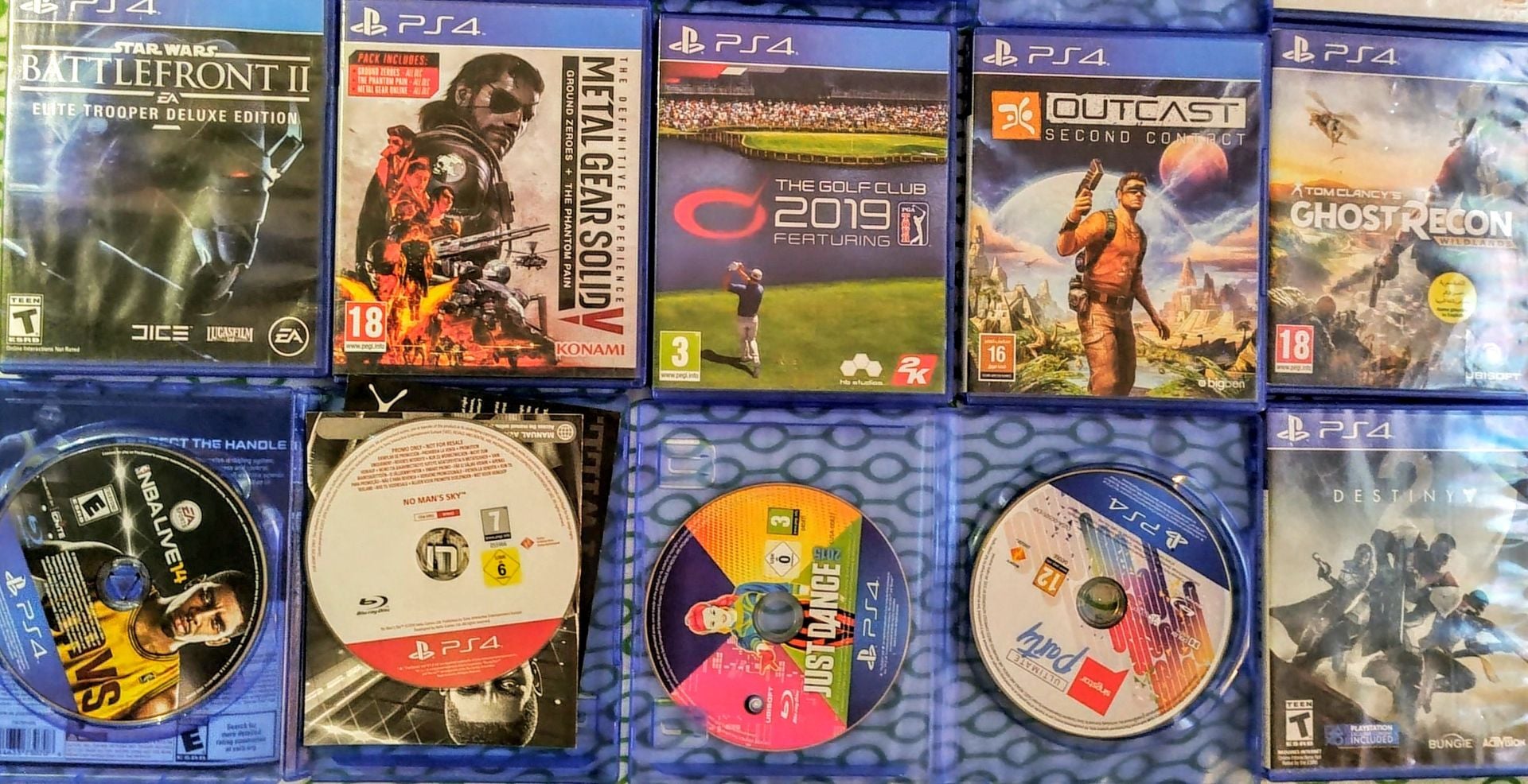 Ps4 game cd  - Image 4