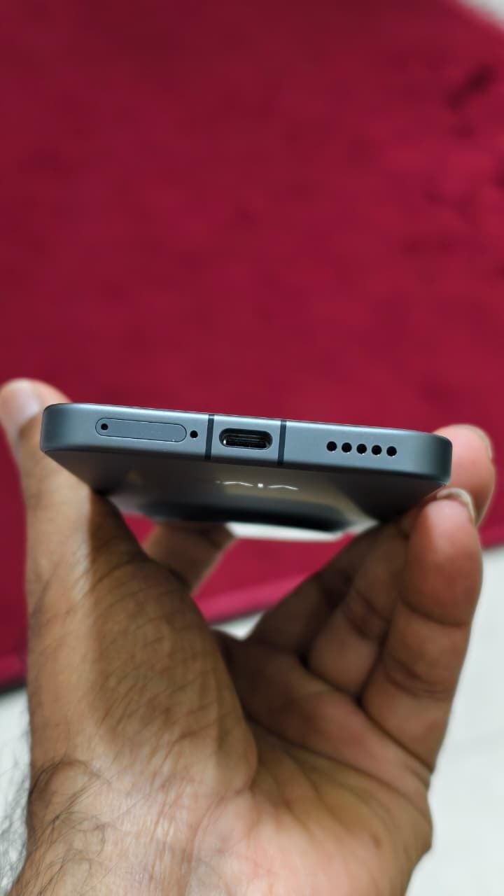 Vivo X300  - Image 3
