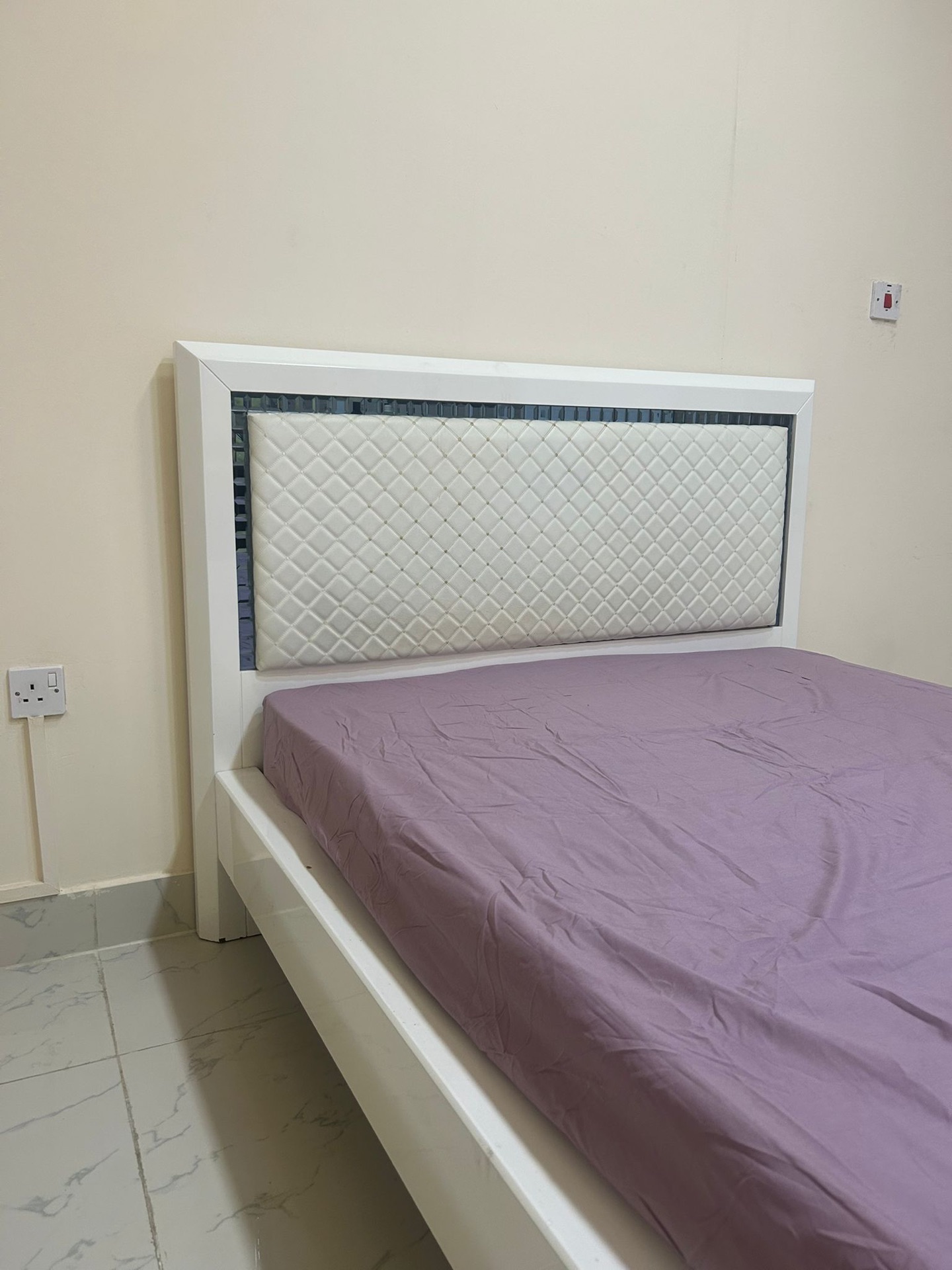 1 single size bed with mattress  - Image 7